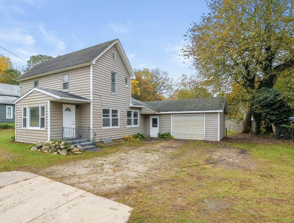 236 E Center Street Coloma MI 49038