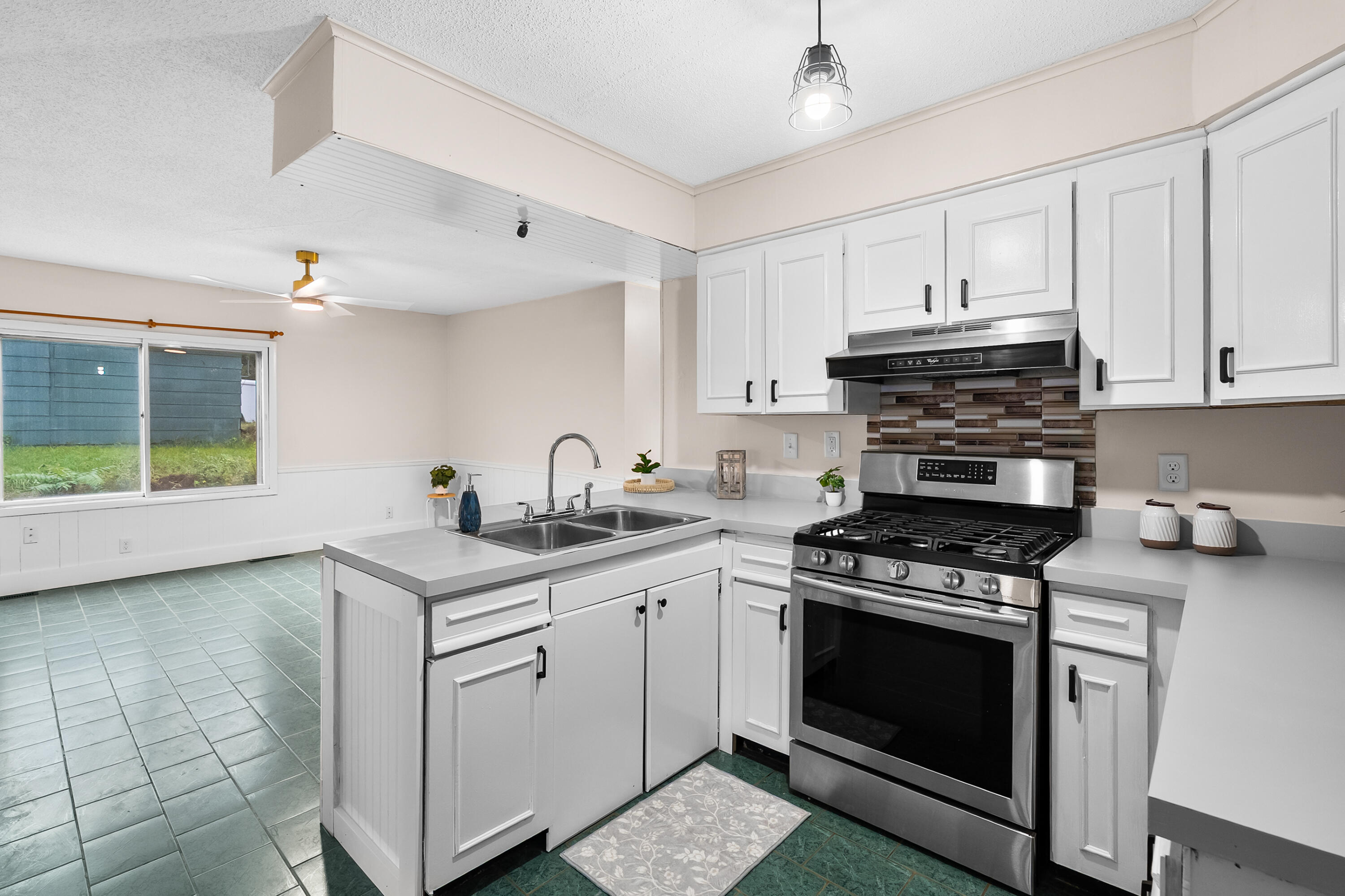 236 E Center Street Coloma MI 49038