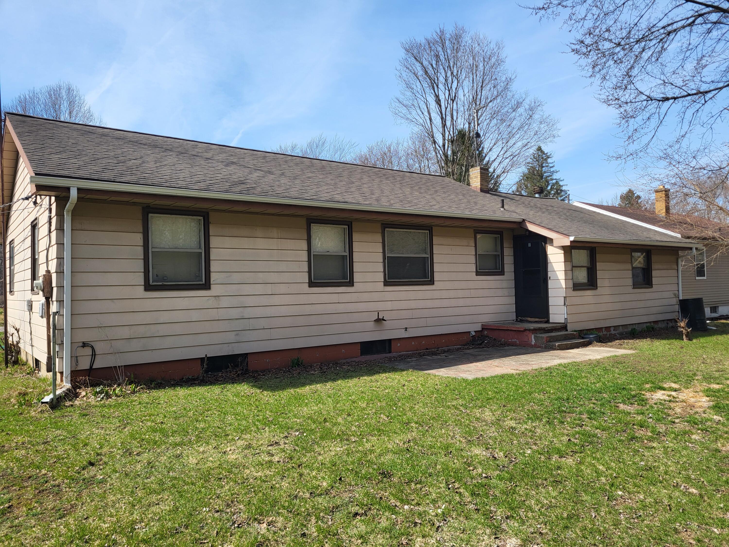739 Dixie Drive Benton Harbor MI 49022