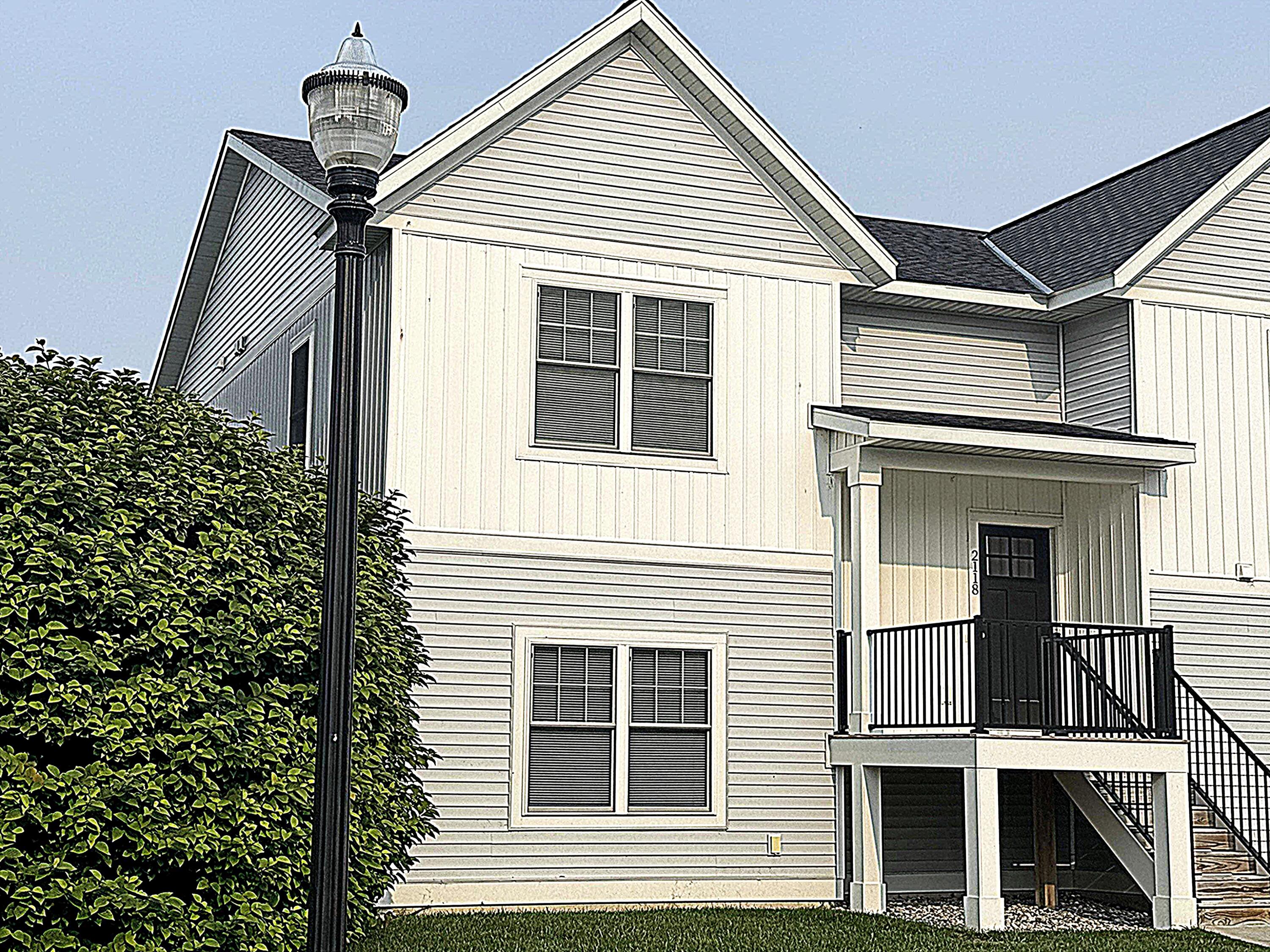 2118 Sherwood Avenue Holland MI 49423