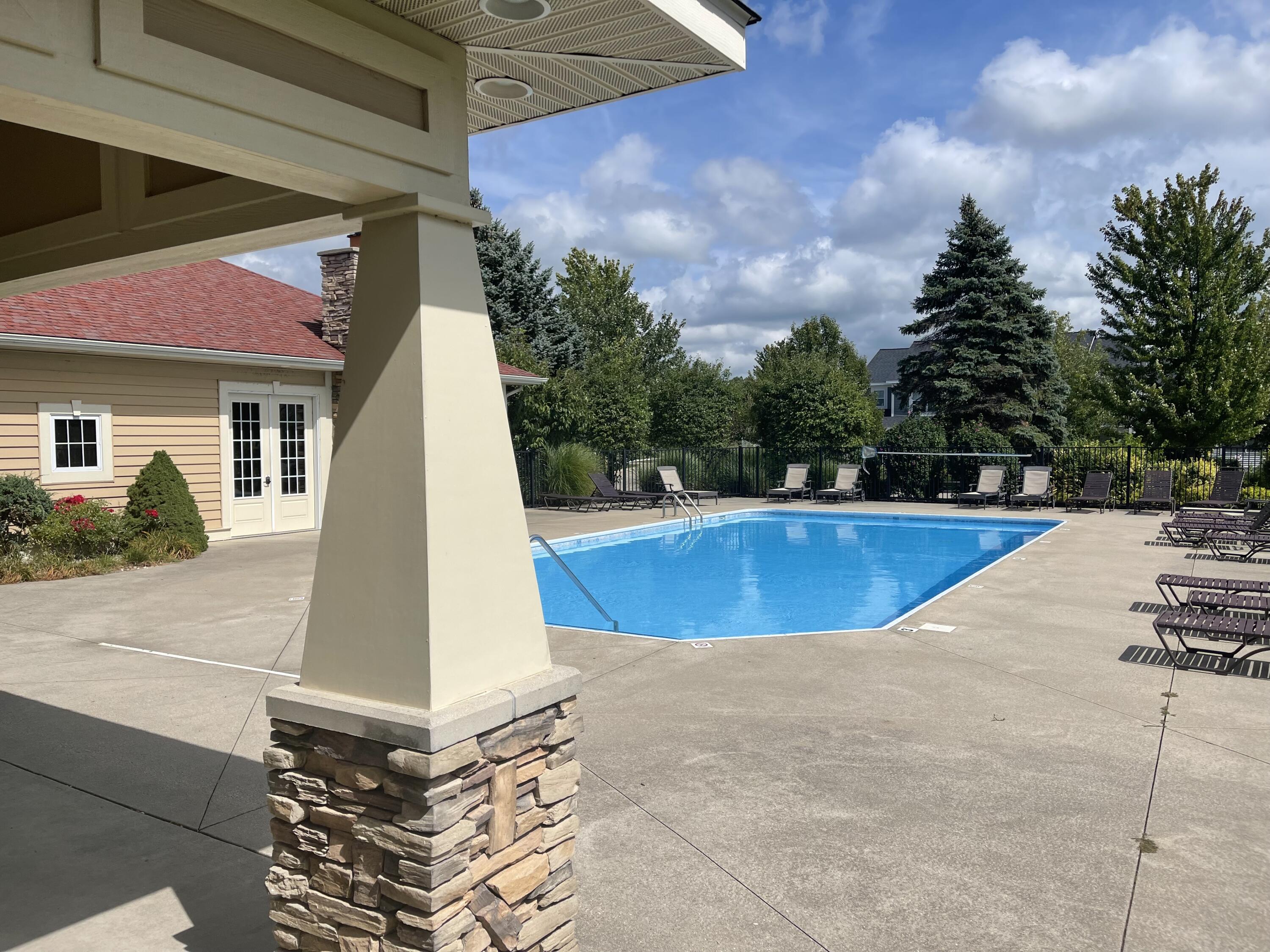 2118 Sherwood Avenue Holland MI 49423