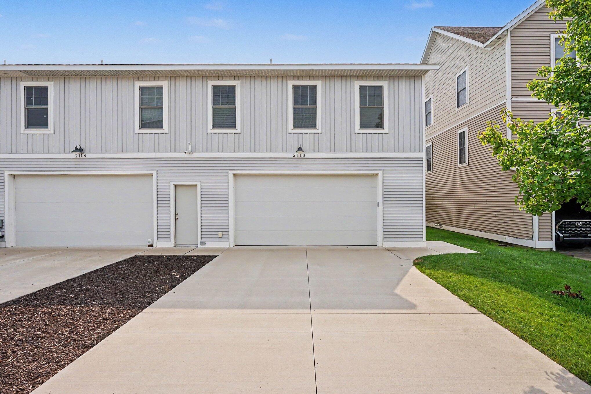2118 Sherwood Avenue Holland MI 49423