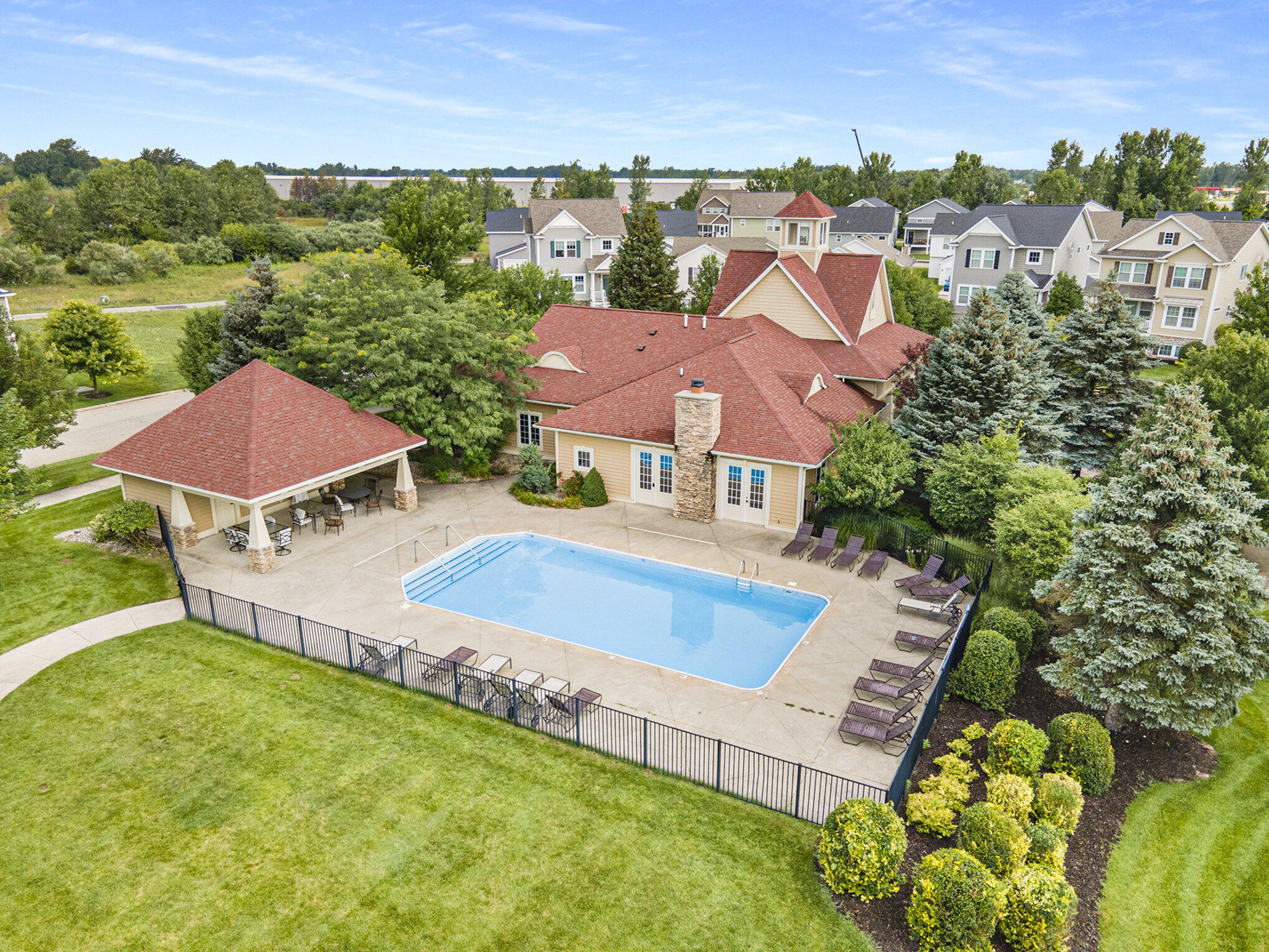2118 Sherwood Avenue Holland MI 49423