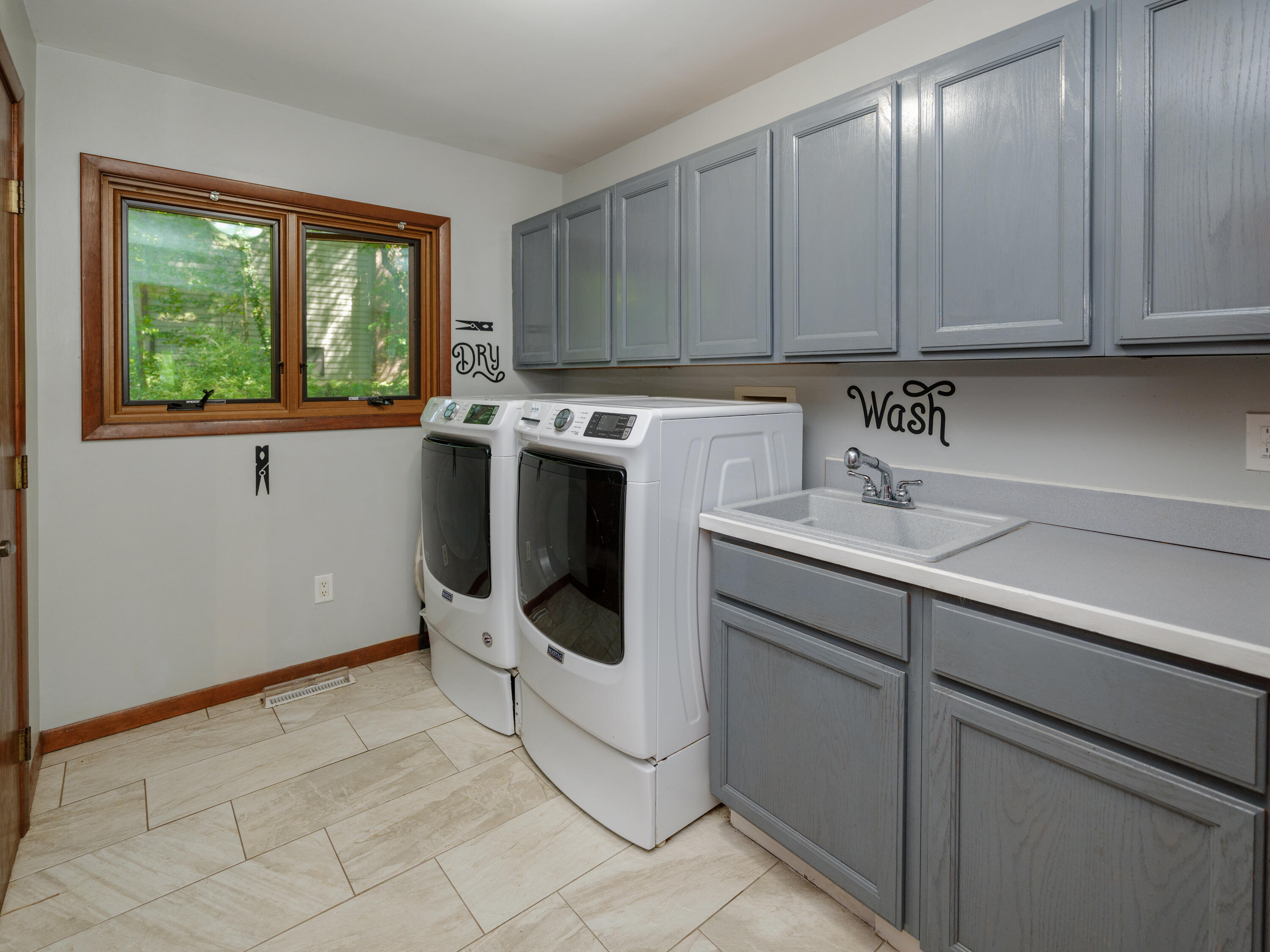 9951 Springwood Drive Kalamazoo MI 49009