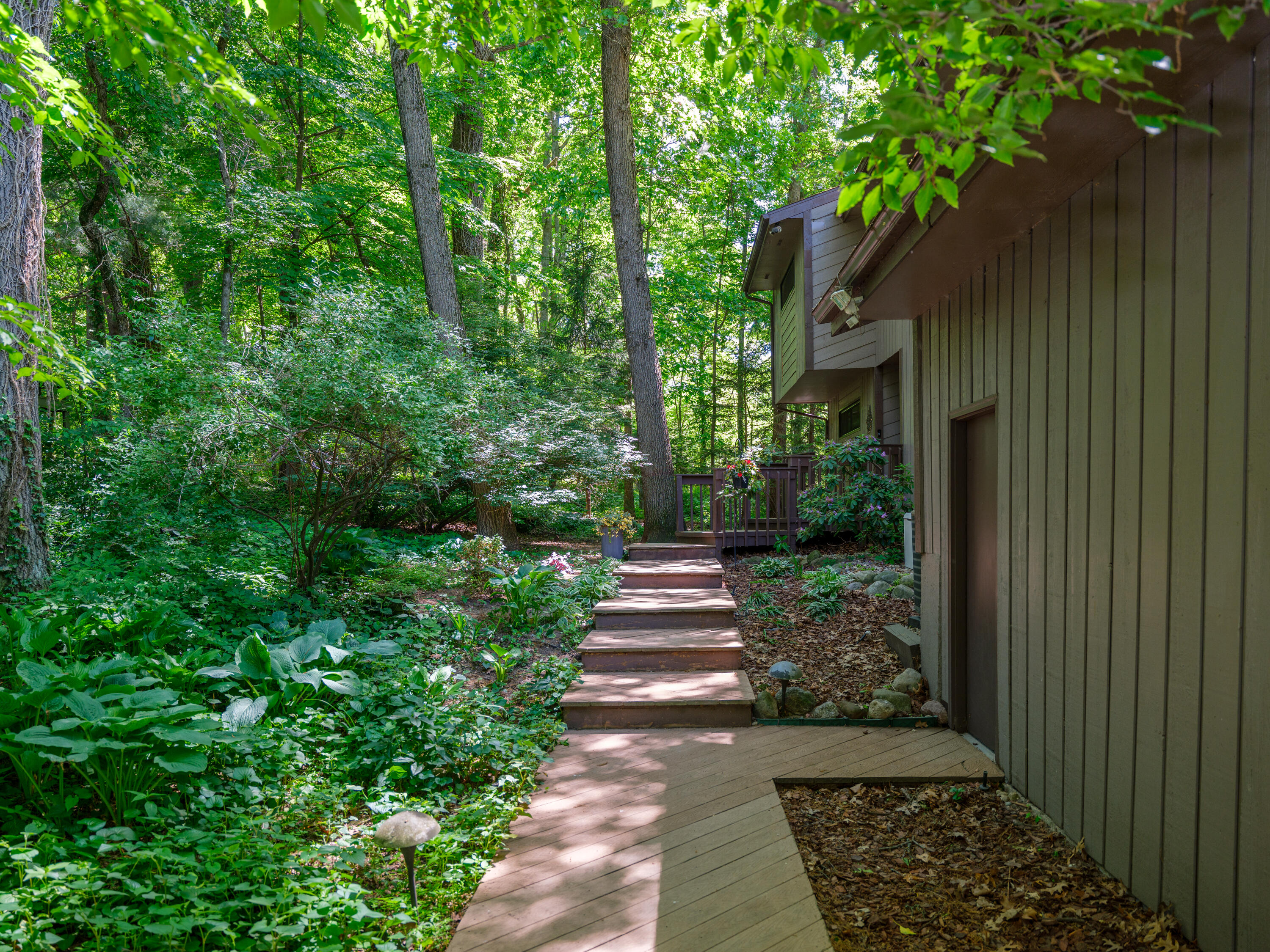 9951 Springwood Drive Kalamazoo MI 49009
