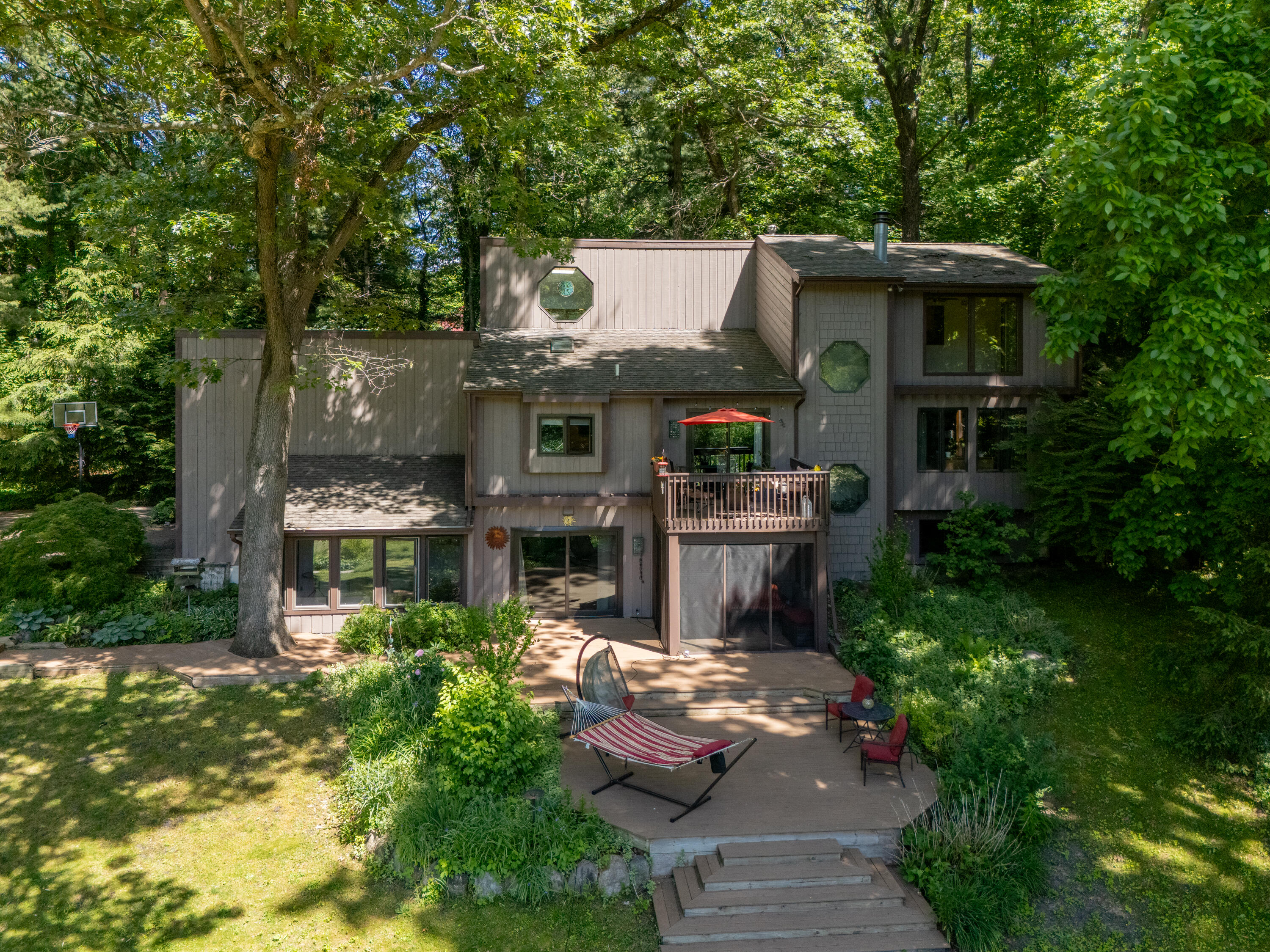 9951 Springwood Drive Kalamazoo MI 49009