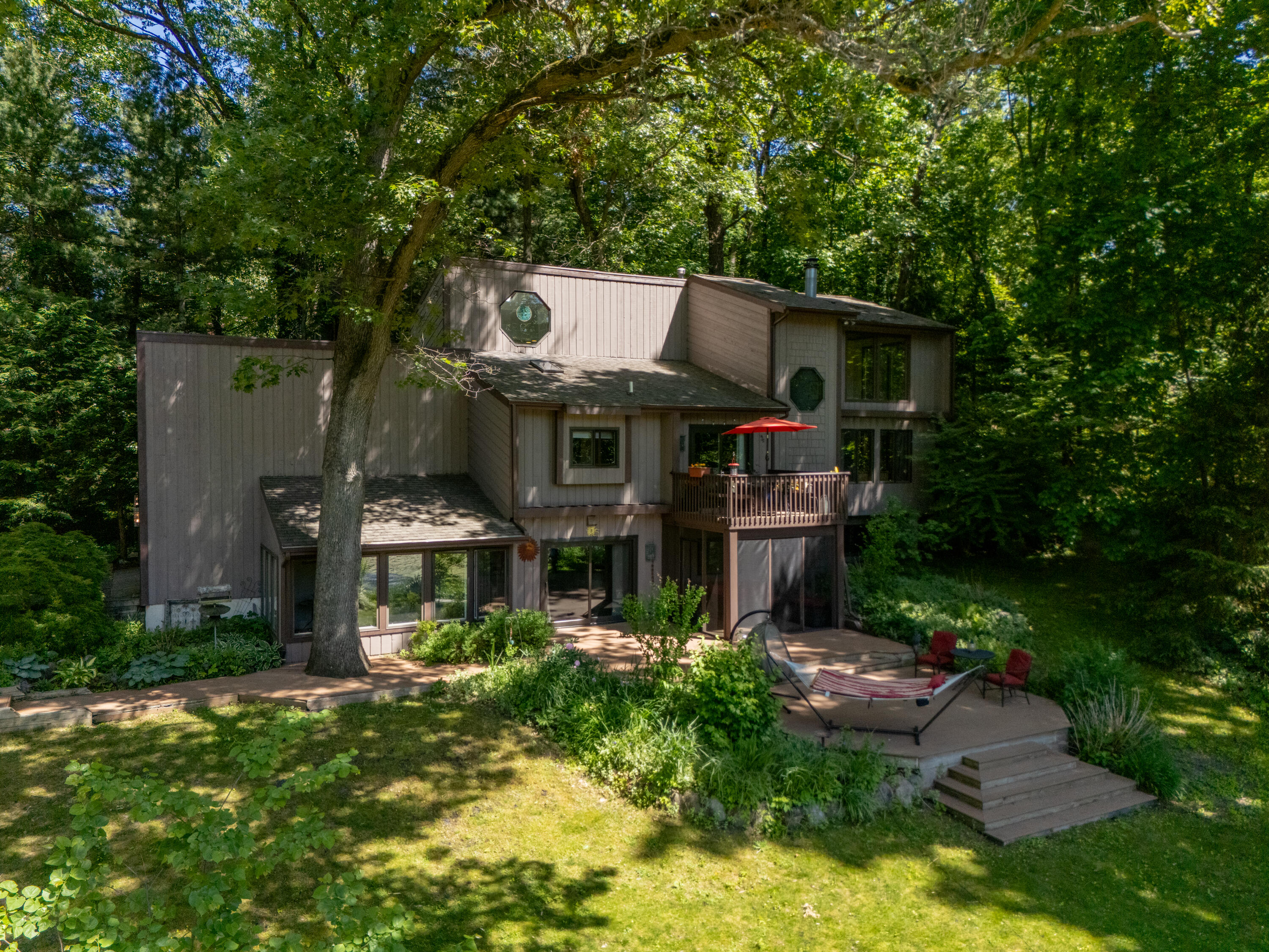 9951 Springwood Drive Kalamazoo MI 49009