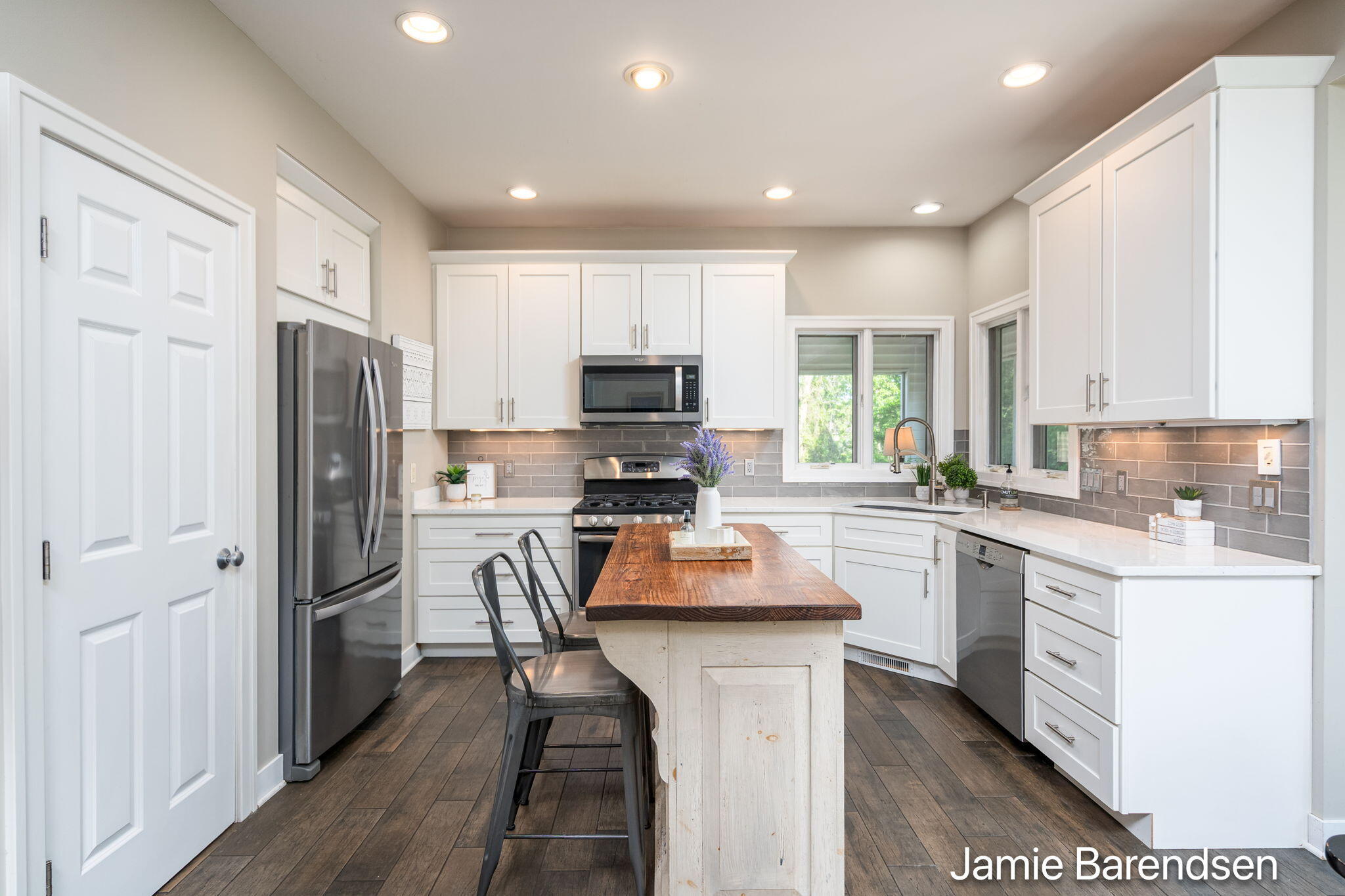 3521 Sunrise Lane NW Grand Rapids MI 49534
