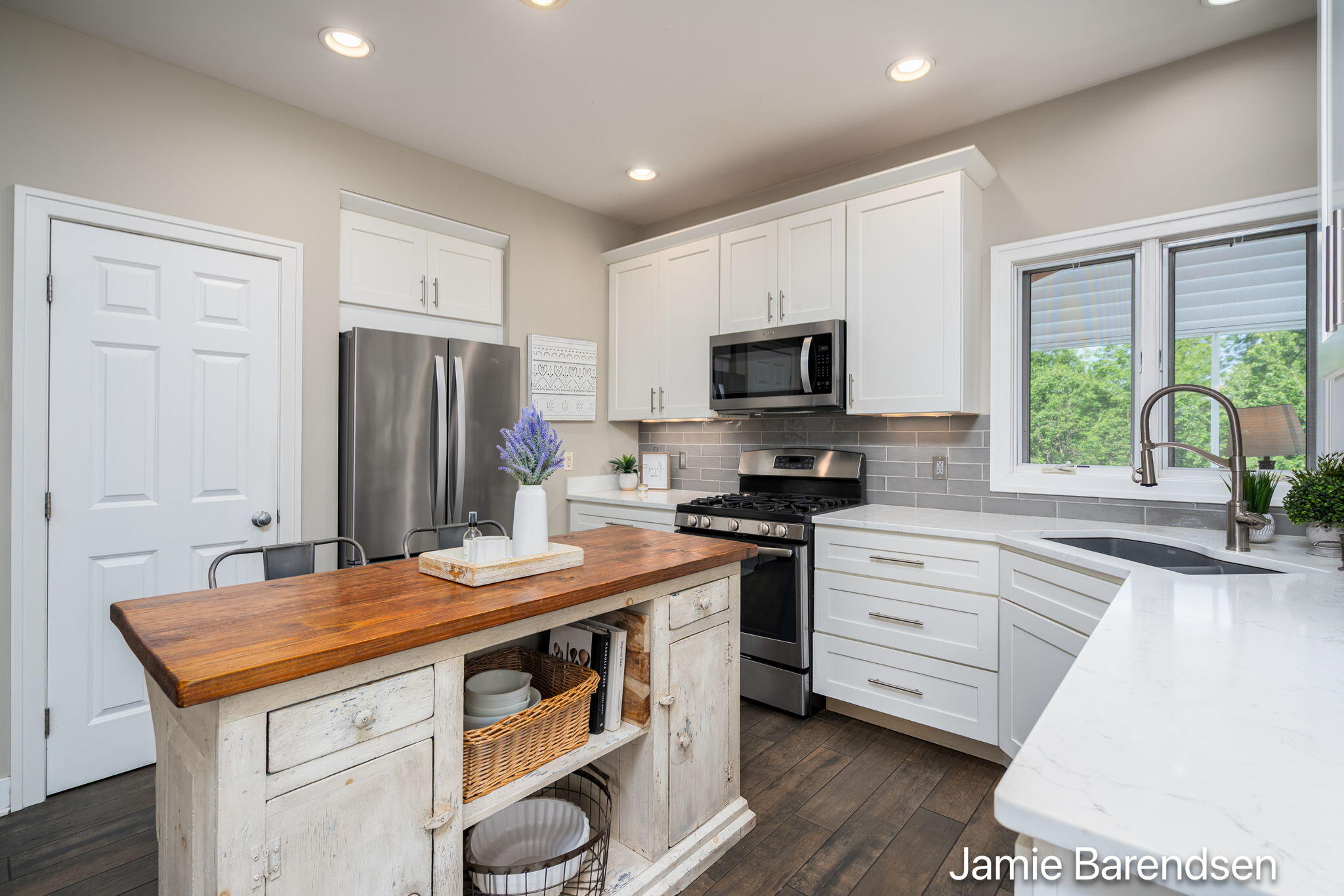 3521 Sunrise Lane NW Grand Rapids MI 49534