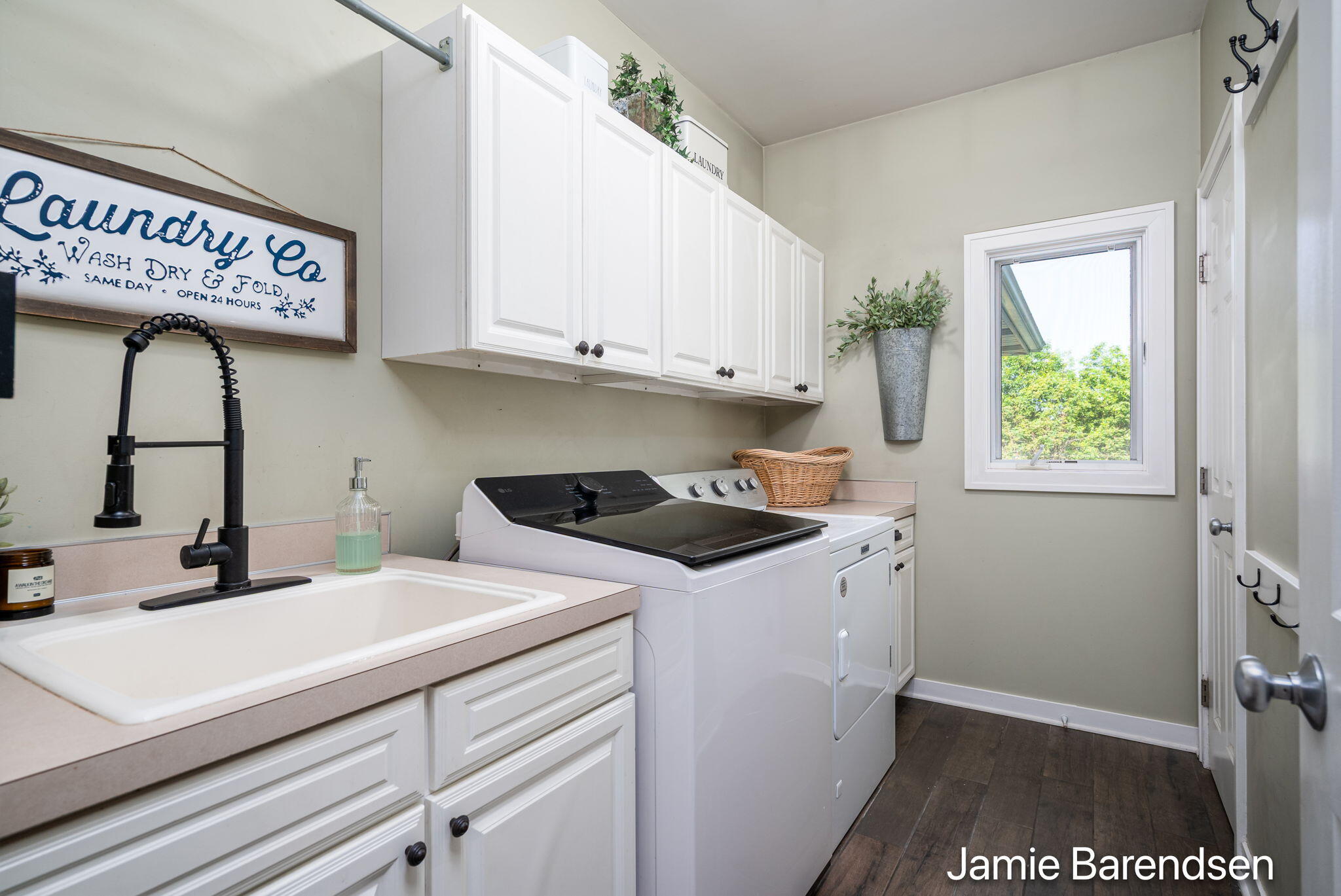 3521 Sunrise Lane NW Grand Rapids MI 49534