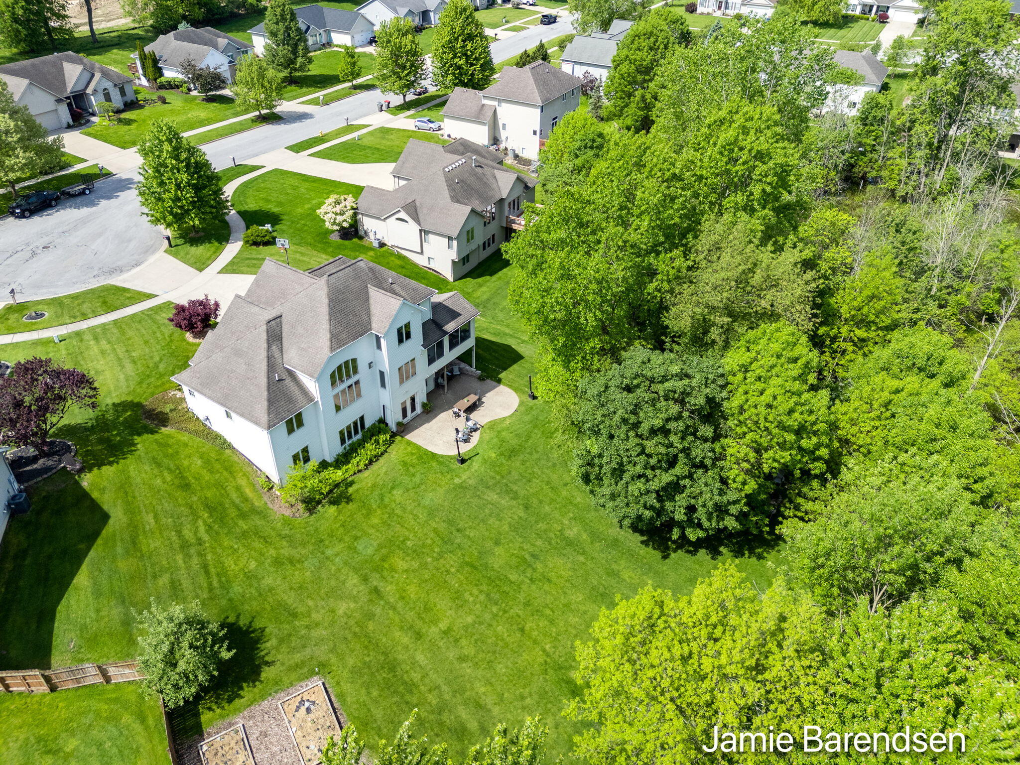 3521 Sunrise Lane NW Grand Rapids MI 49534