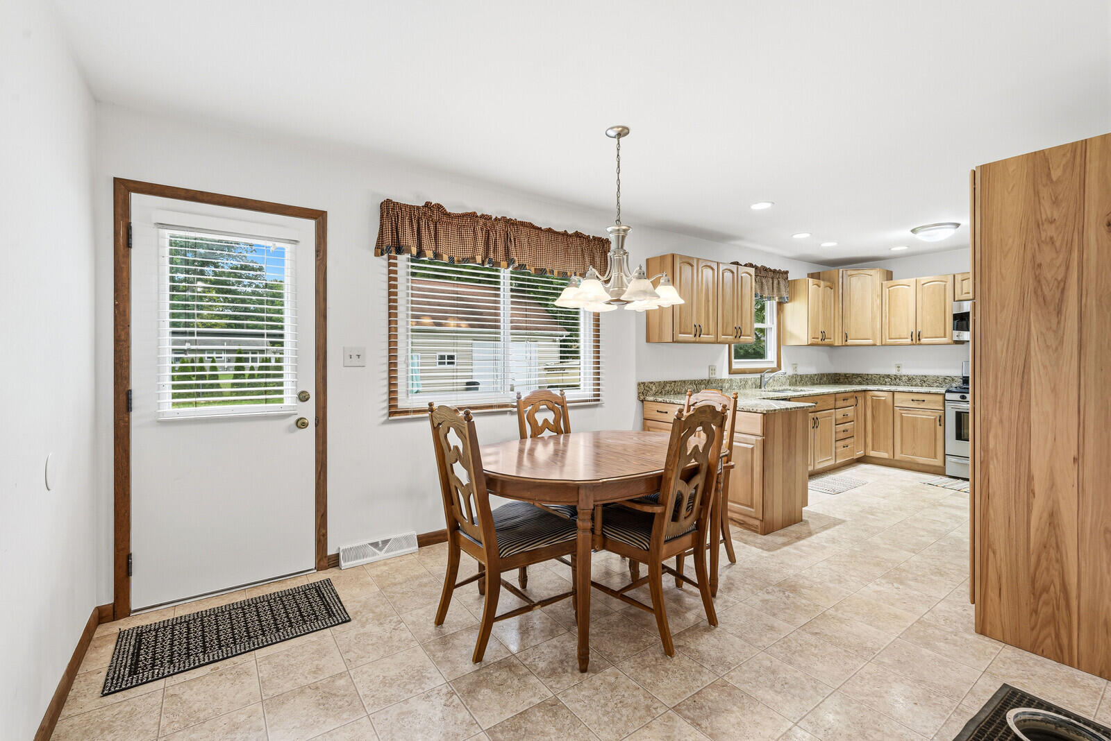 68850 3rd Street Edwardsburg MI 49112