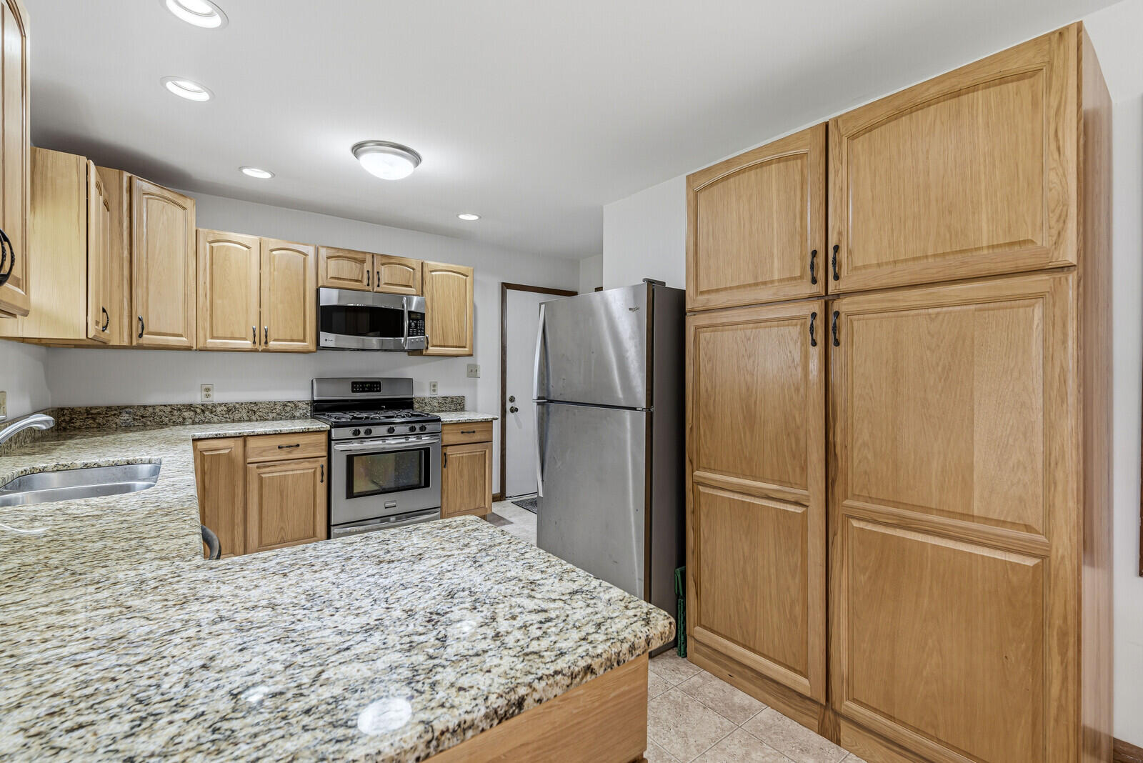 68850 3rd Street Edwardsburg MI 49112