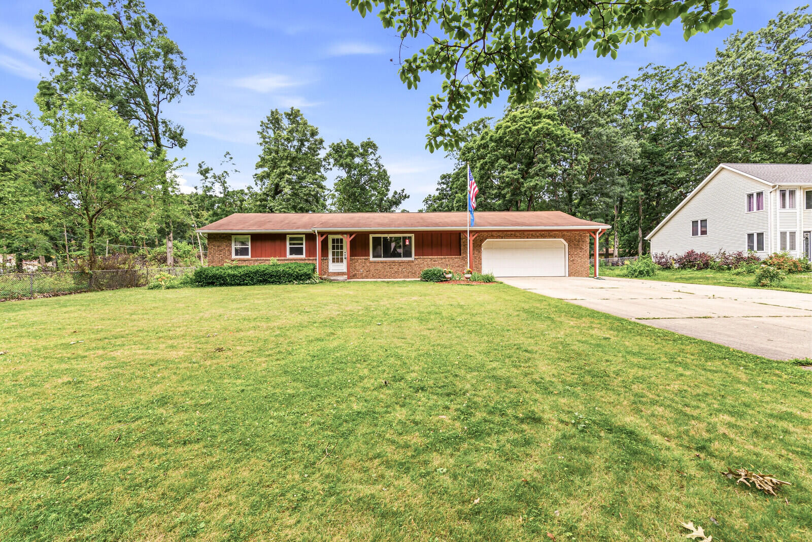 68850 3rd Street Edwardsburg MI 49112