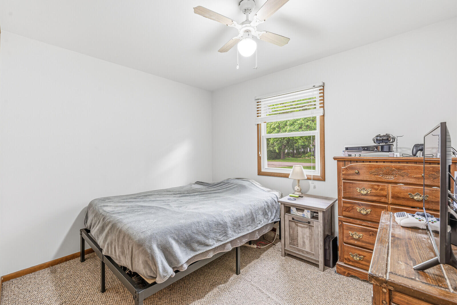 68850 3rd Street Edwardsburg MI 49112