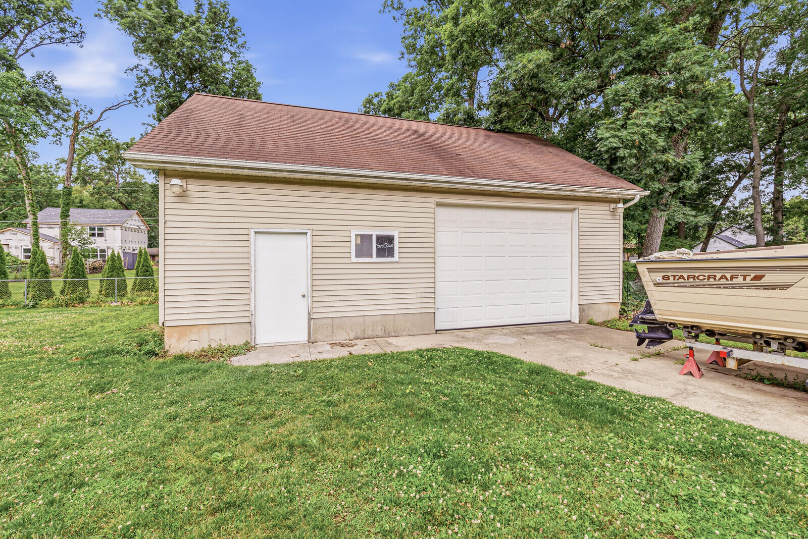 68850 3rd Street Edwardsburg MI 49112