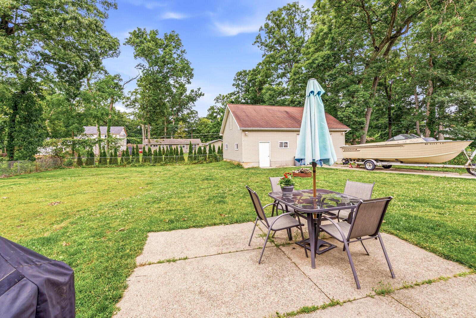68850 3rd Street Edwardsburg MI 49112