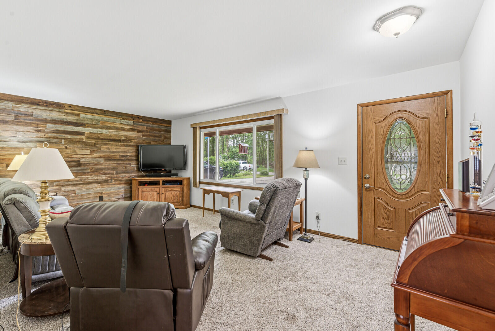 68850 3rd Street Edwardsburg MI 49112