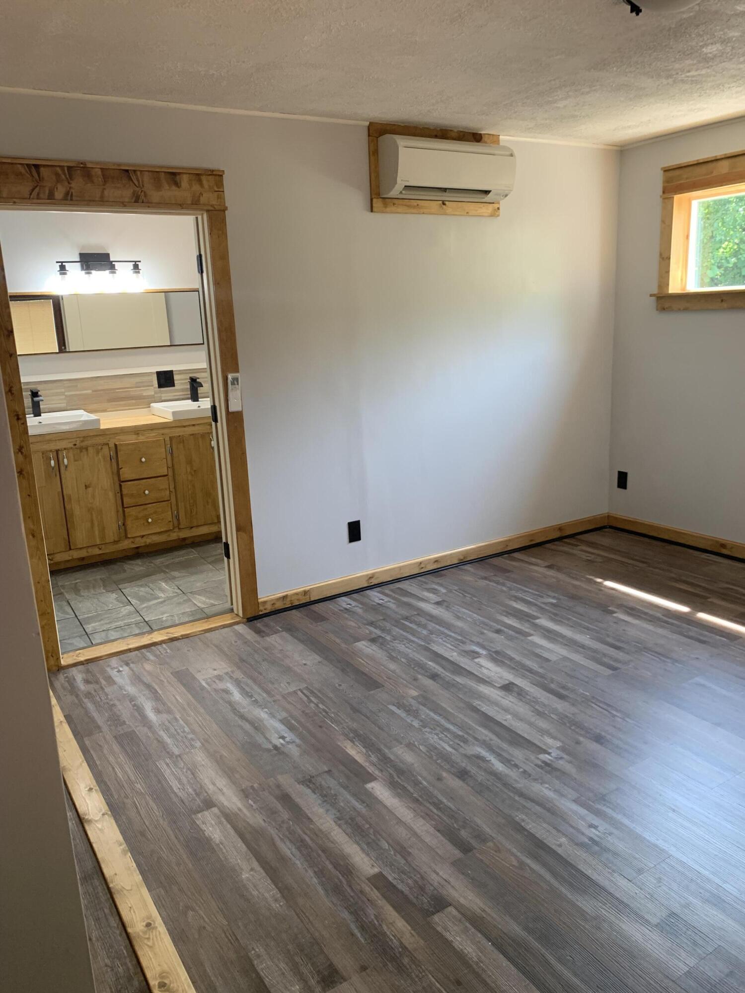 576 Pipestone Street Benton Harbor MI 49022