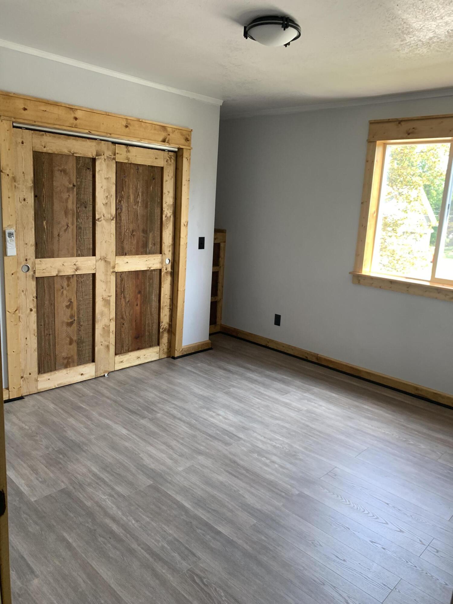 576 Pipestone Street Benton Harbor MI 49022