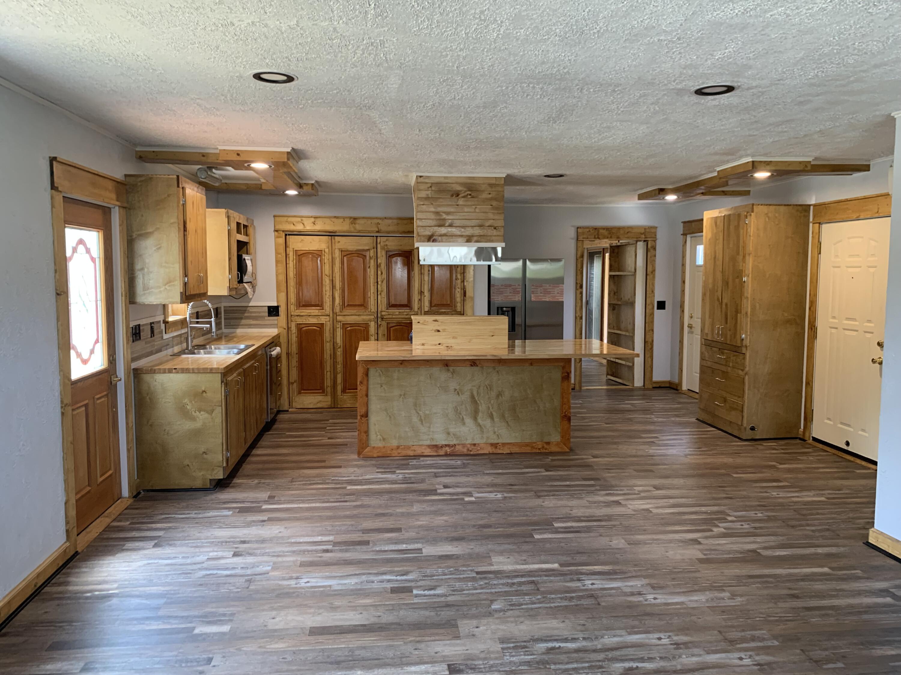 576 Pipestone Street Benton Harbor MI 49022