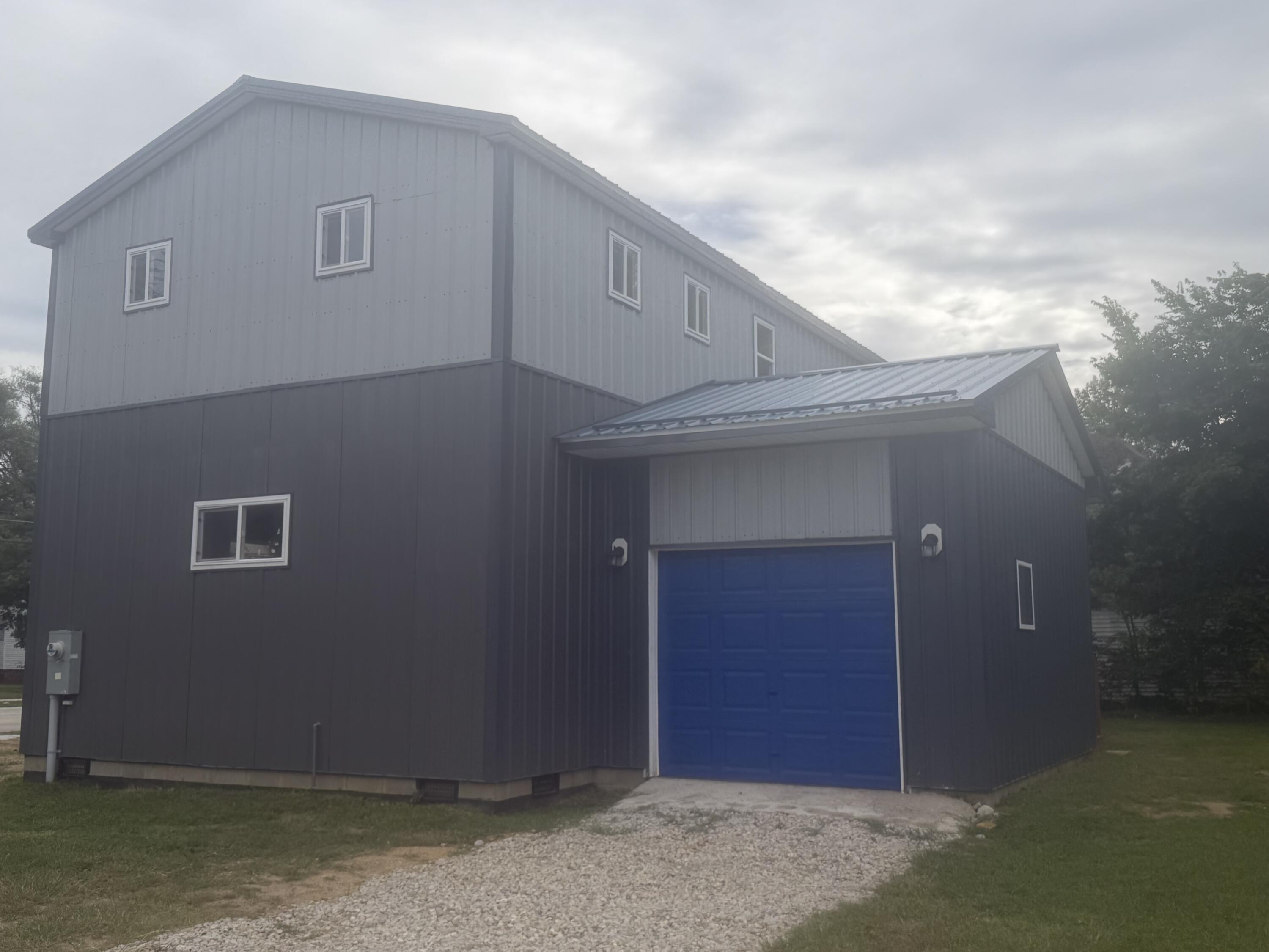 576 Pipestone Street Benton Harbor MI 49022