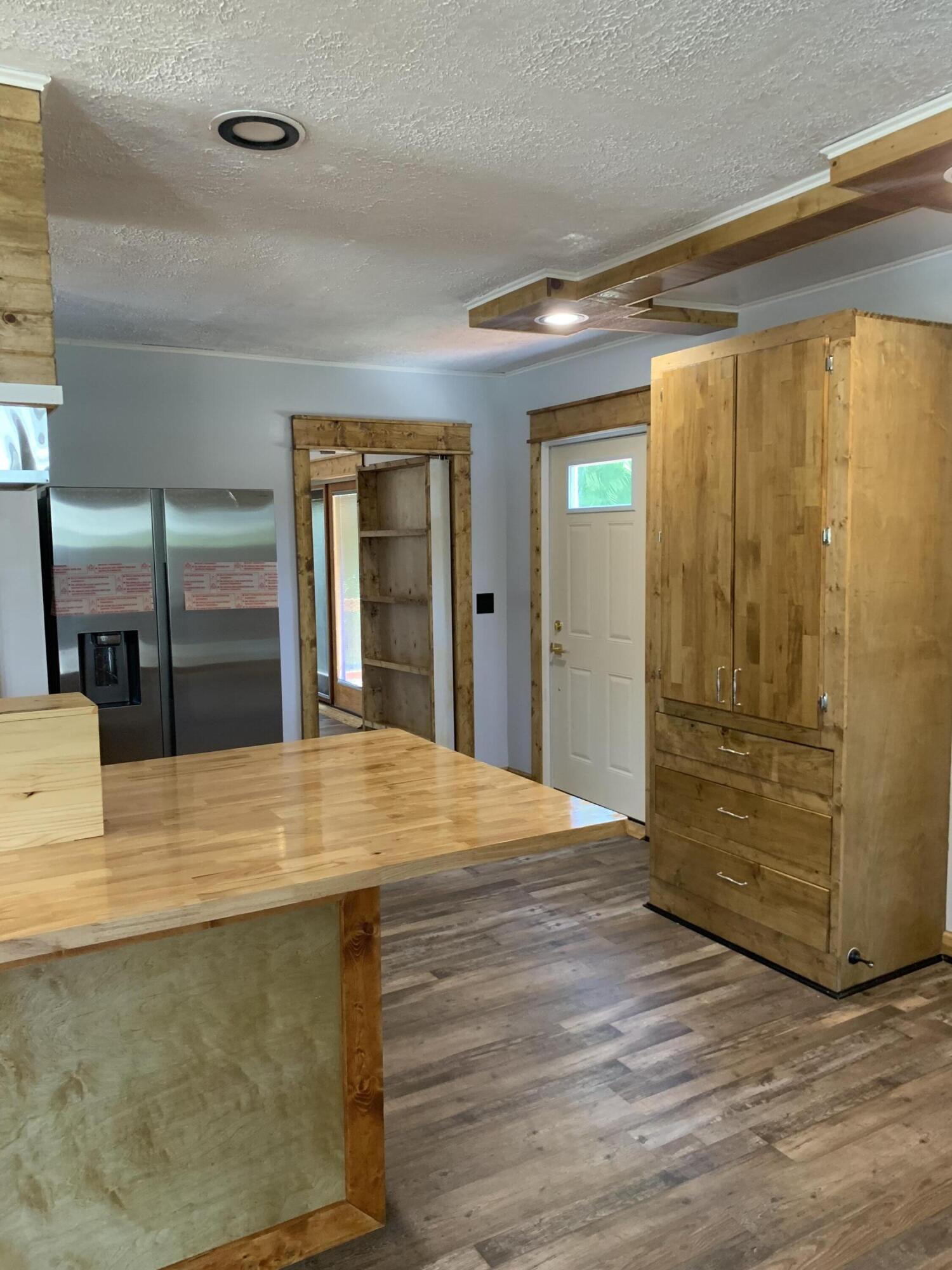 576 Pipestone Street Benton Harbor MI 49022