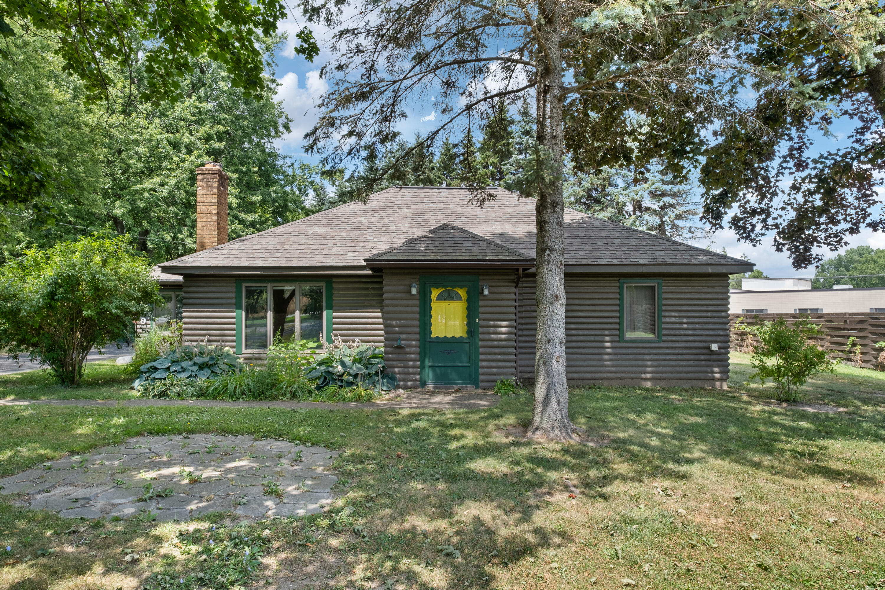 4069 NW Richmond Street NW Grand Rapids MI 49534