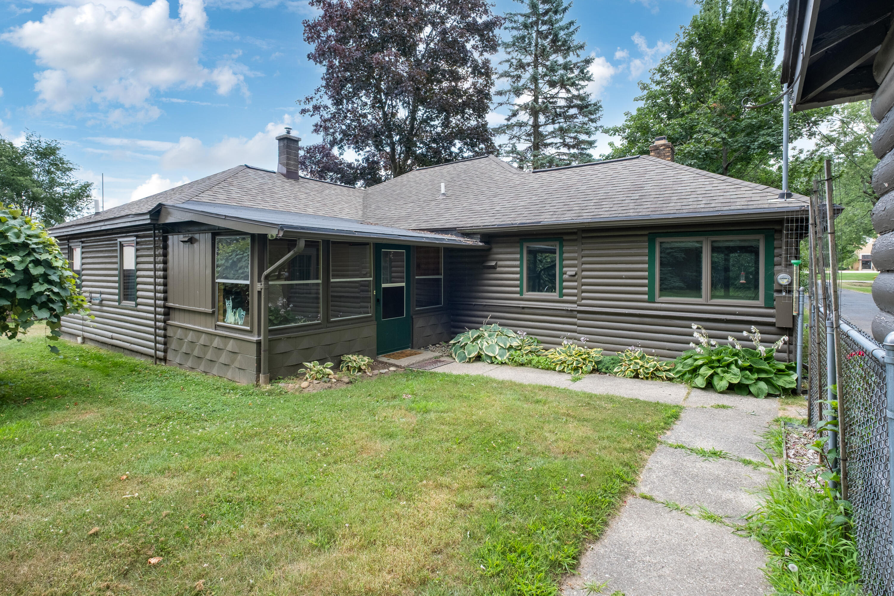 4069 NW Richmond Street NW Grand Rapids MI 49534