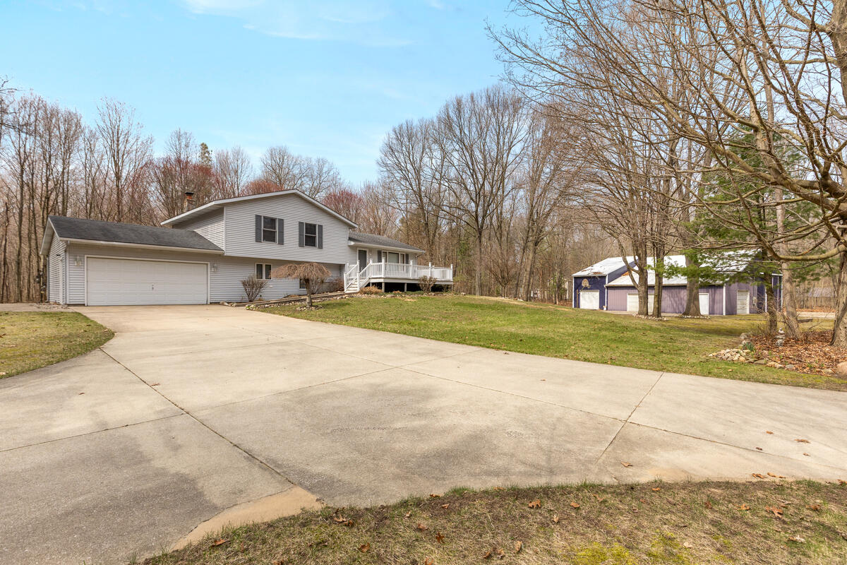 2902 63rd Street Fennville MI 49408