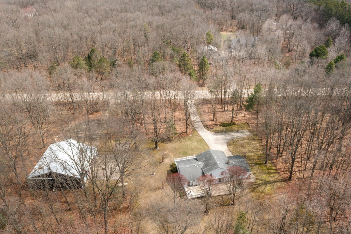 2902 63rd Street Fennville MI 49408