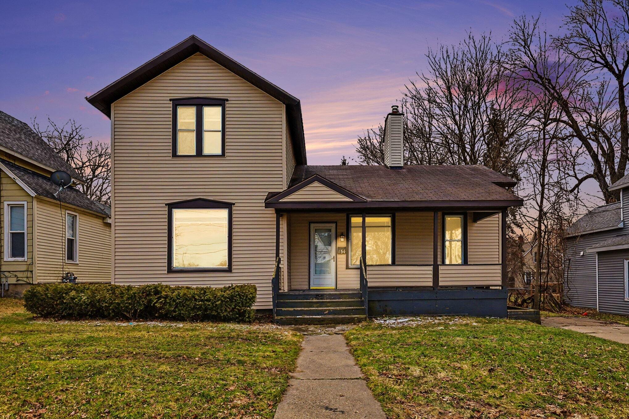 154 Carrier Street NE Grand Rapids MI 49505