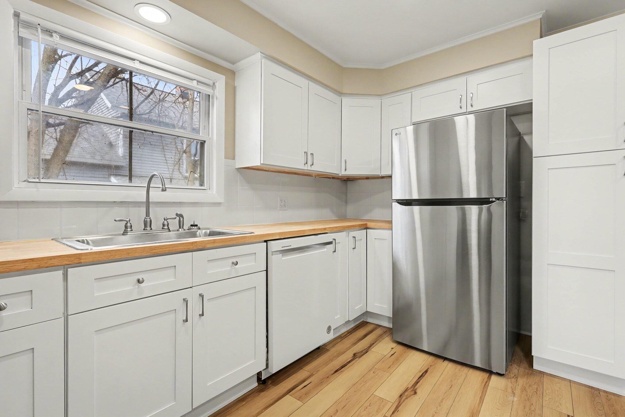 154 Carrier Street NE Grand Rapids MI 49505