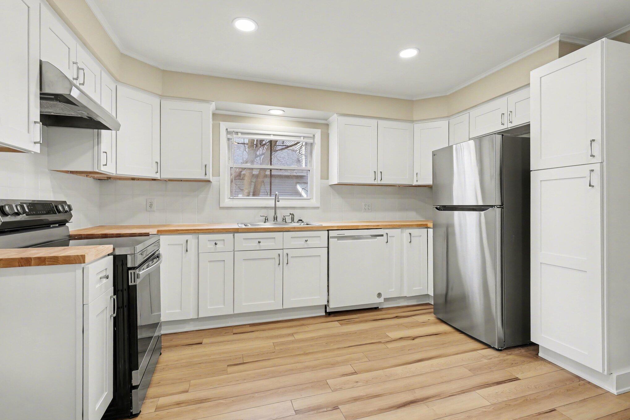 154 Carrier Street NE Grand Rapids MI 49505