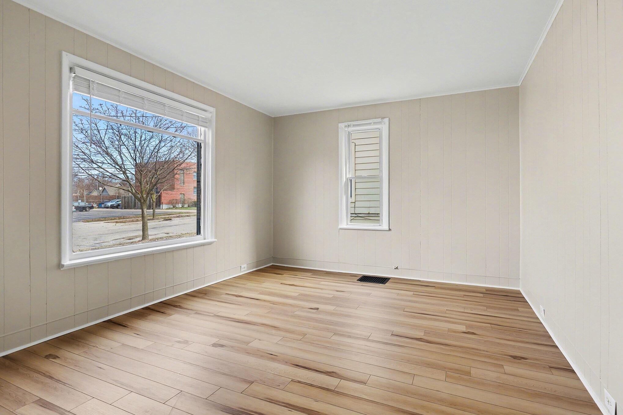 154 Carrier Street NE Grand Rapids MI 49505