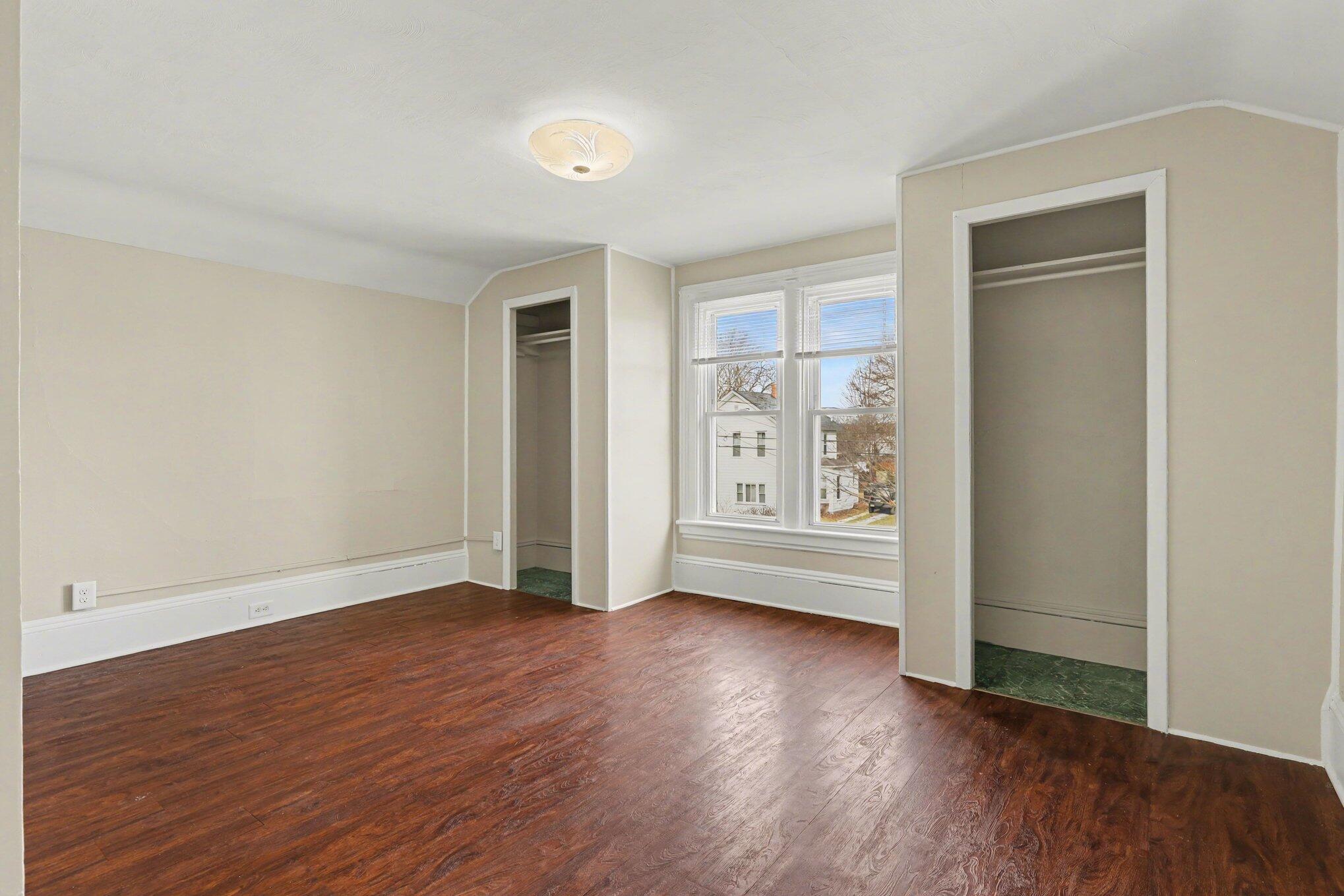 154 Carrier Street NE Grand Rapids MI 49505