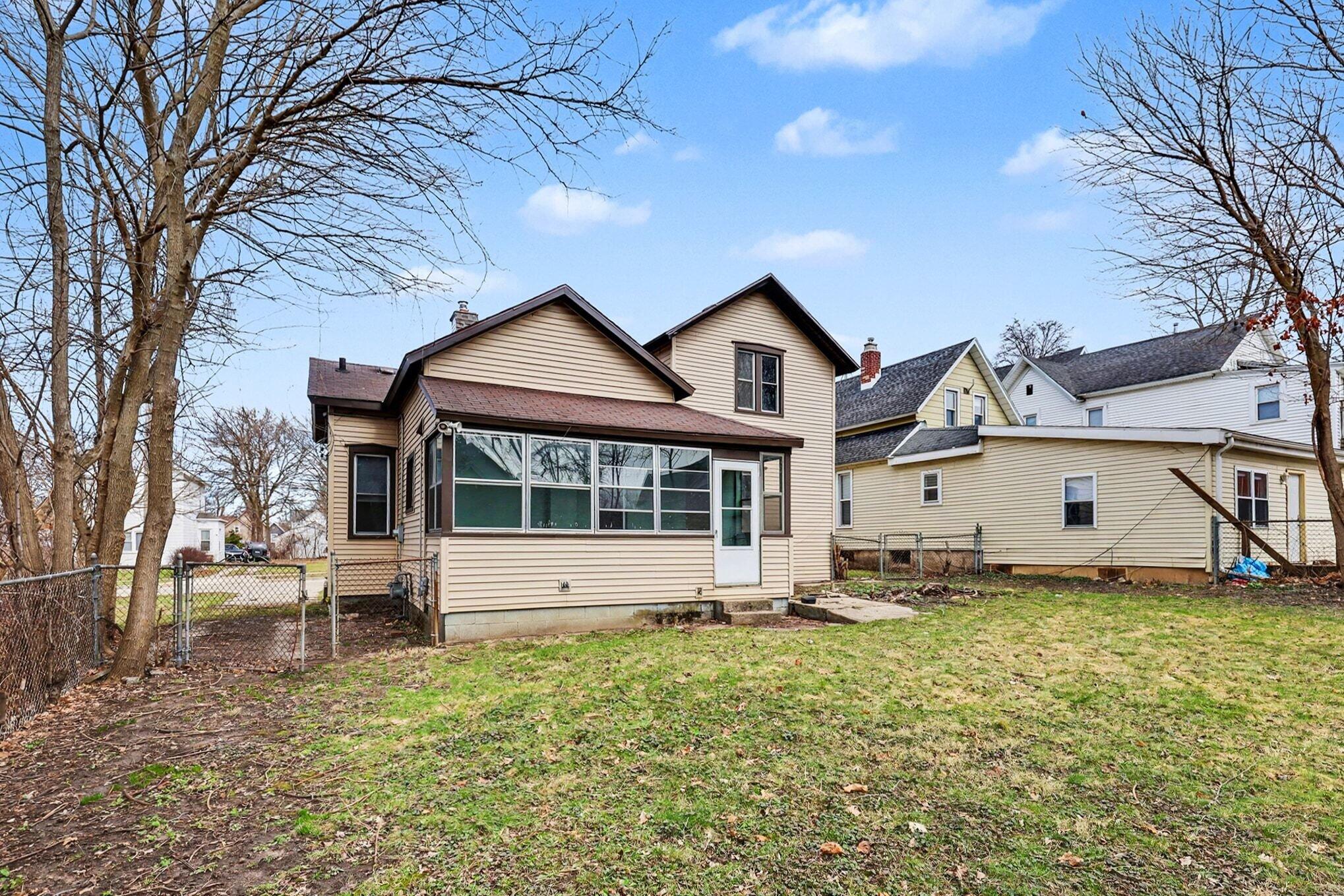 154 Carrier Street NE Grand Rapids MI 49505