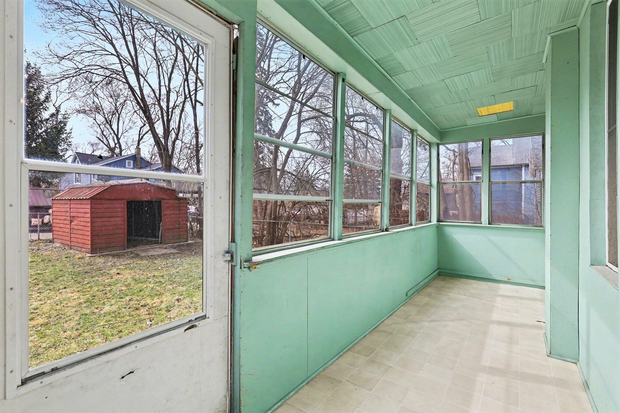 154 Carrier Street NE Grand Rapids MI 49505