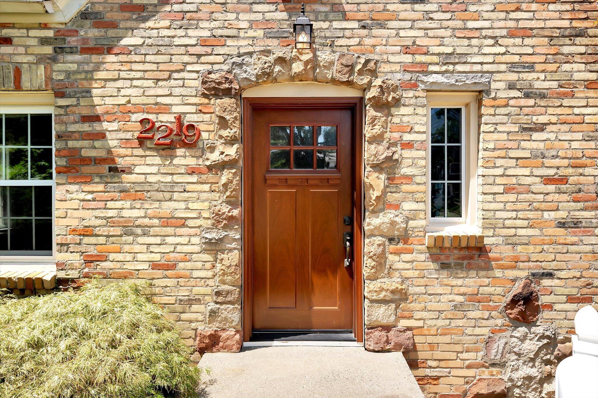 2219 College Avenue SE Grand Rapids MI 49507