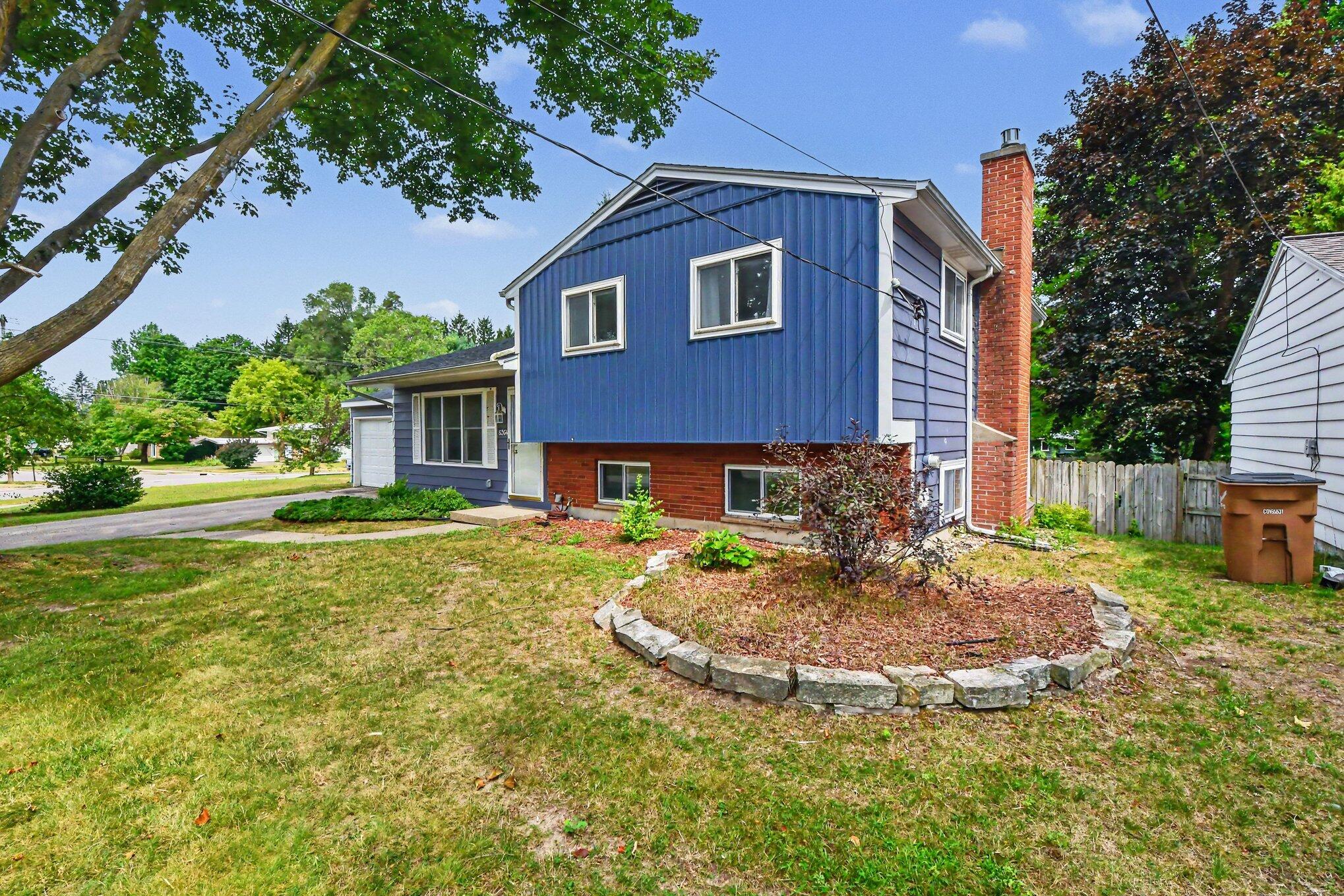 8364 Atlanta Drive NE Rockford MI 49341
