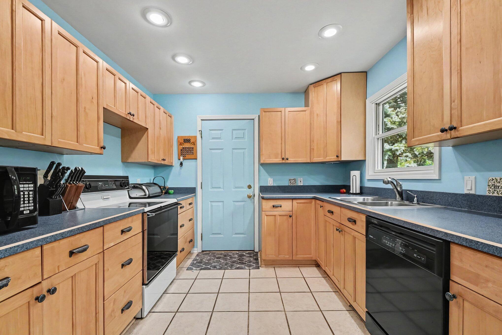 8364 Atlanta Drive NE Rockford MI 49341