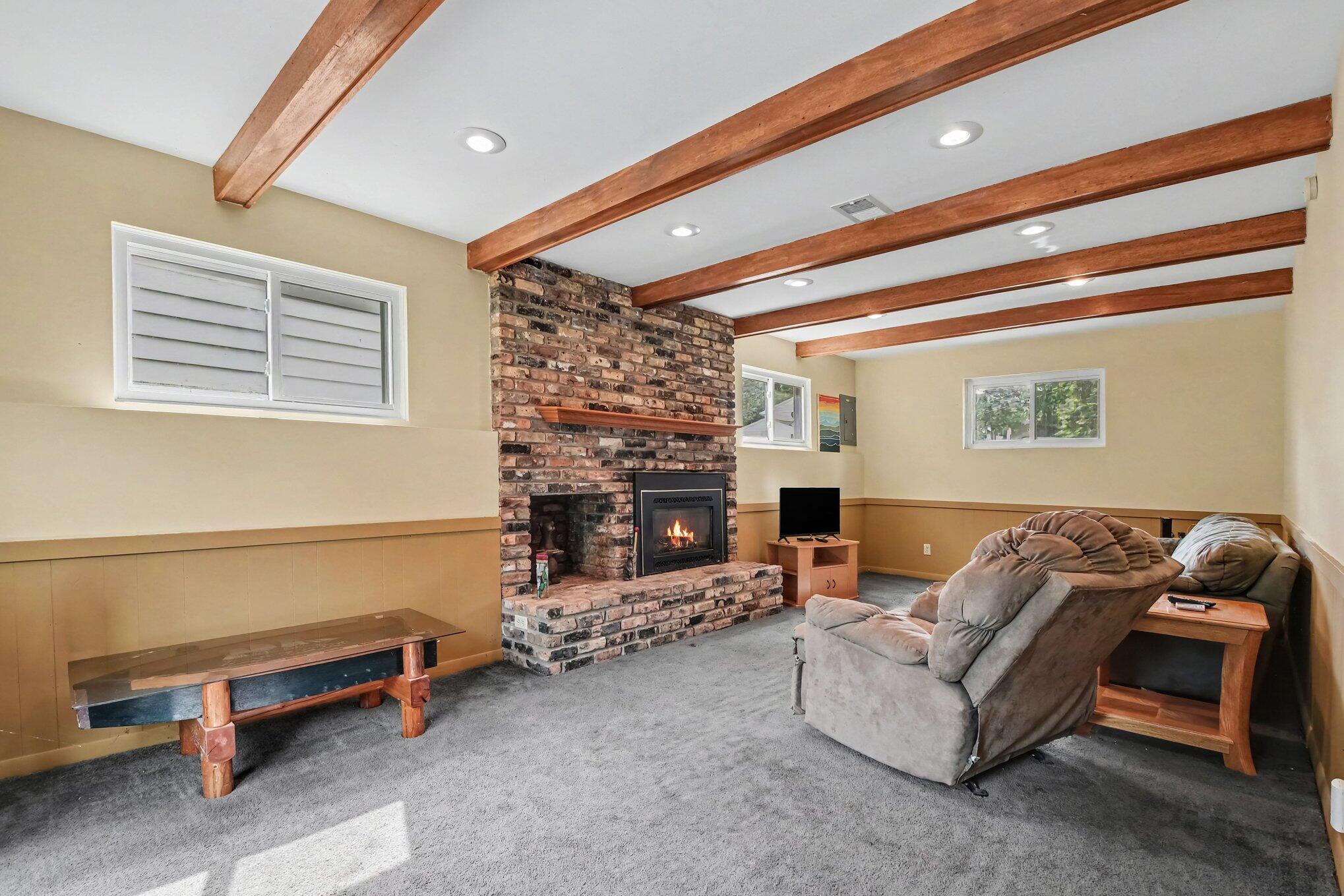 8364 Atlanta Drive NE Rockford MI 49341