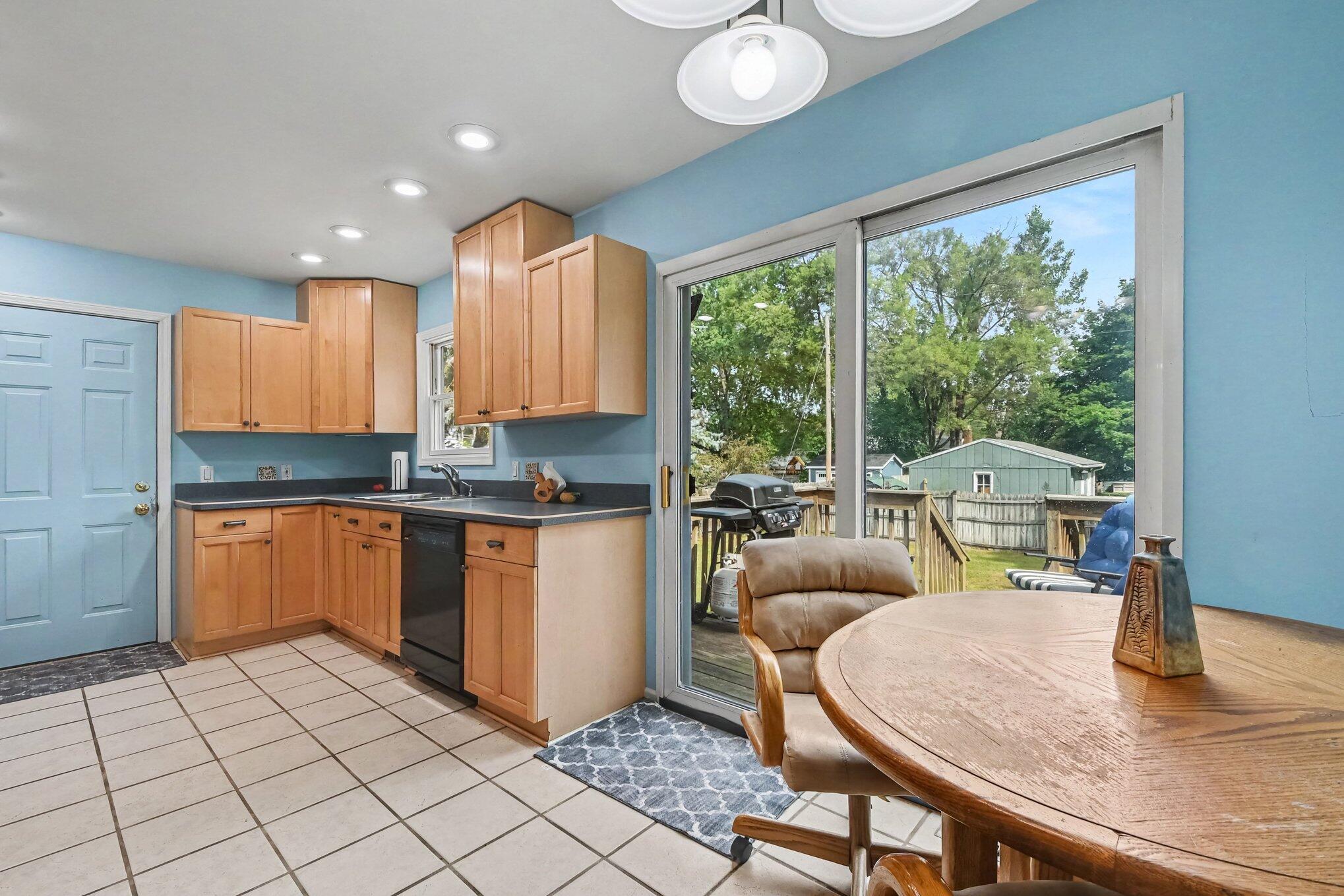 8364 Atlanta Drive NE Rockford MI 49341