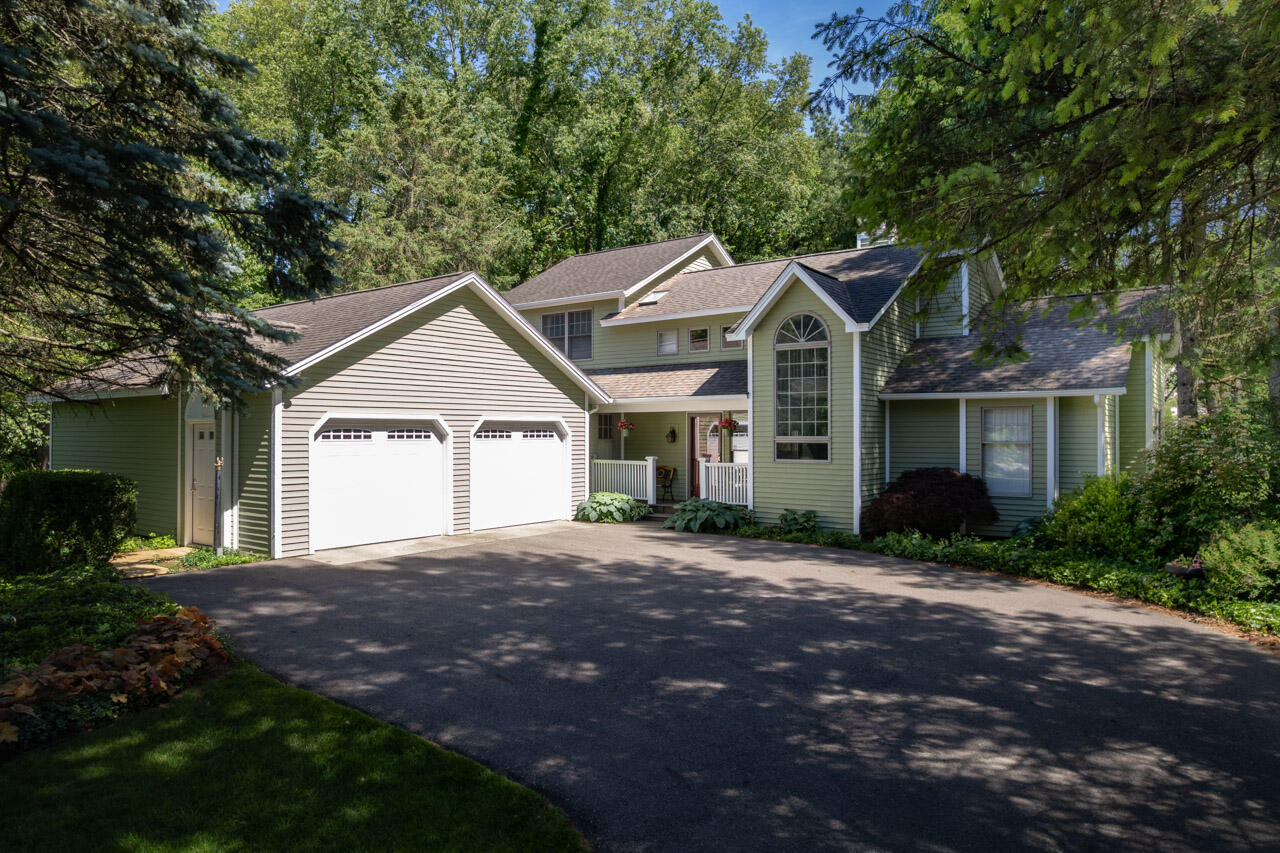 6281 Rose Arbour Avenue Kalamazoo MI 49009
