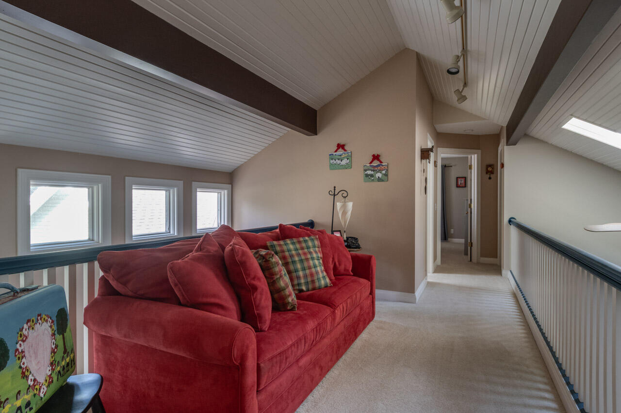 6281 Rose Arbour Avenue Kalamazoo MI 49009
