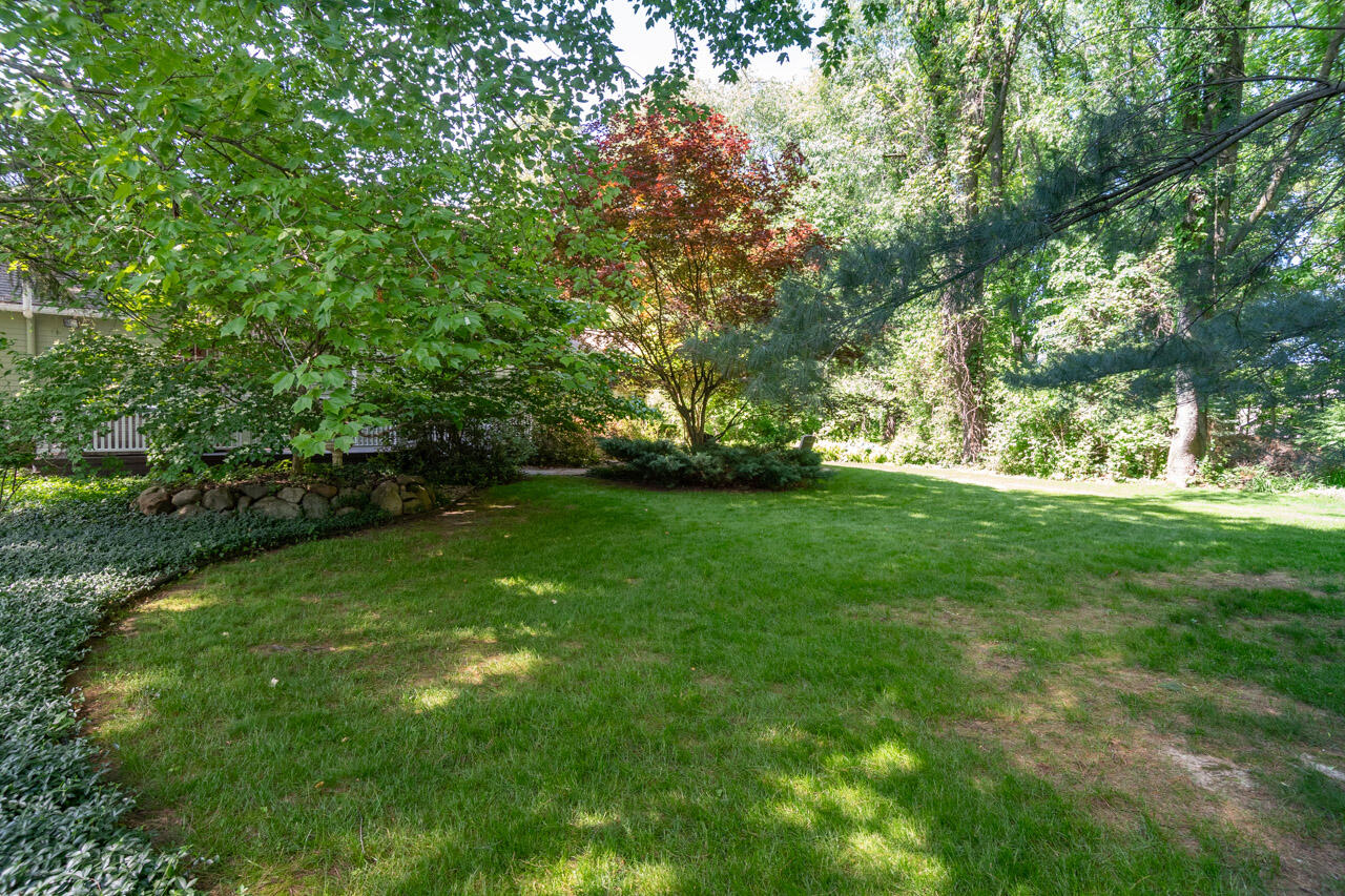 6281 Rose Arbour Avenue Kalamazoo MI 49009