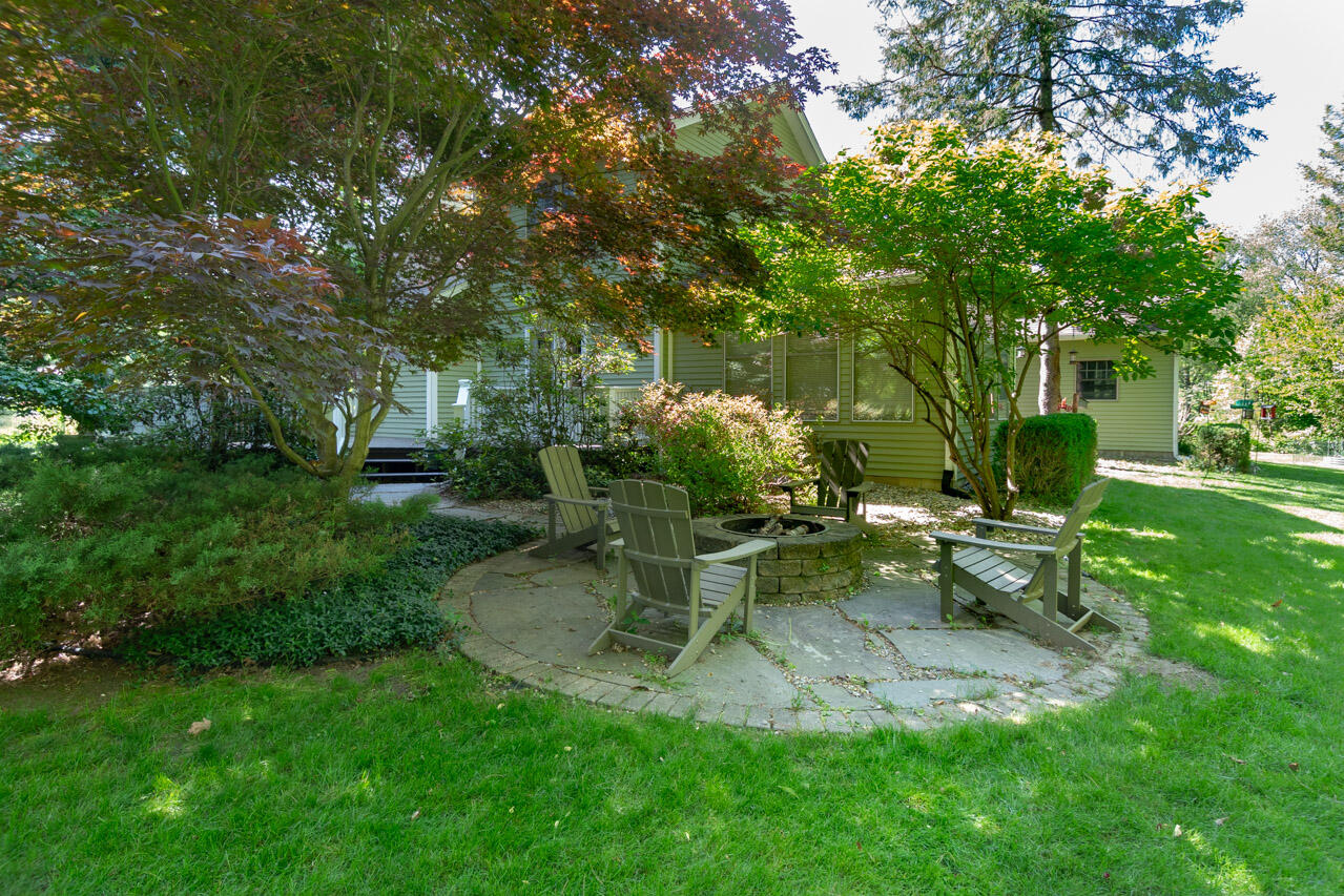 6281 Rose Arbour Avenue Kalamazoo MI 49009
