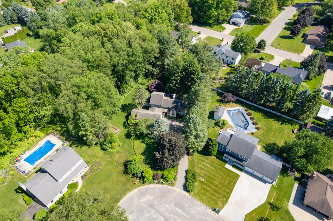 6281 Rose Arbour Avenue Kalamazoo MI 49009