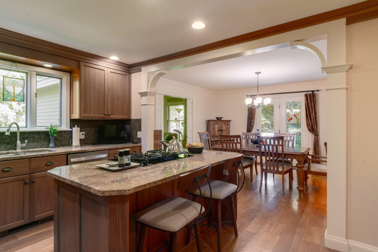 6281 Rose Arbour Avenue Kalamazoo MI 49009