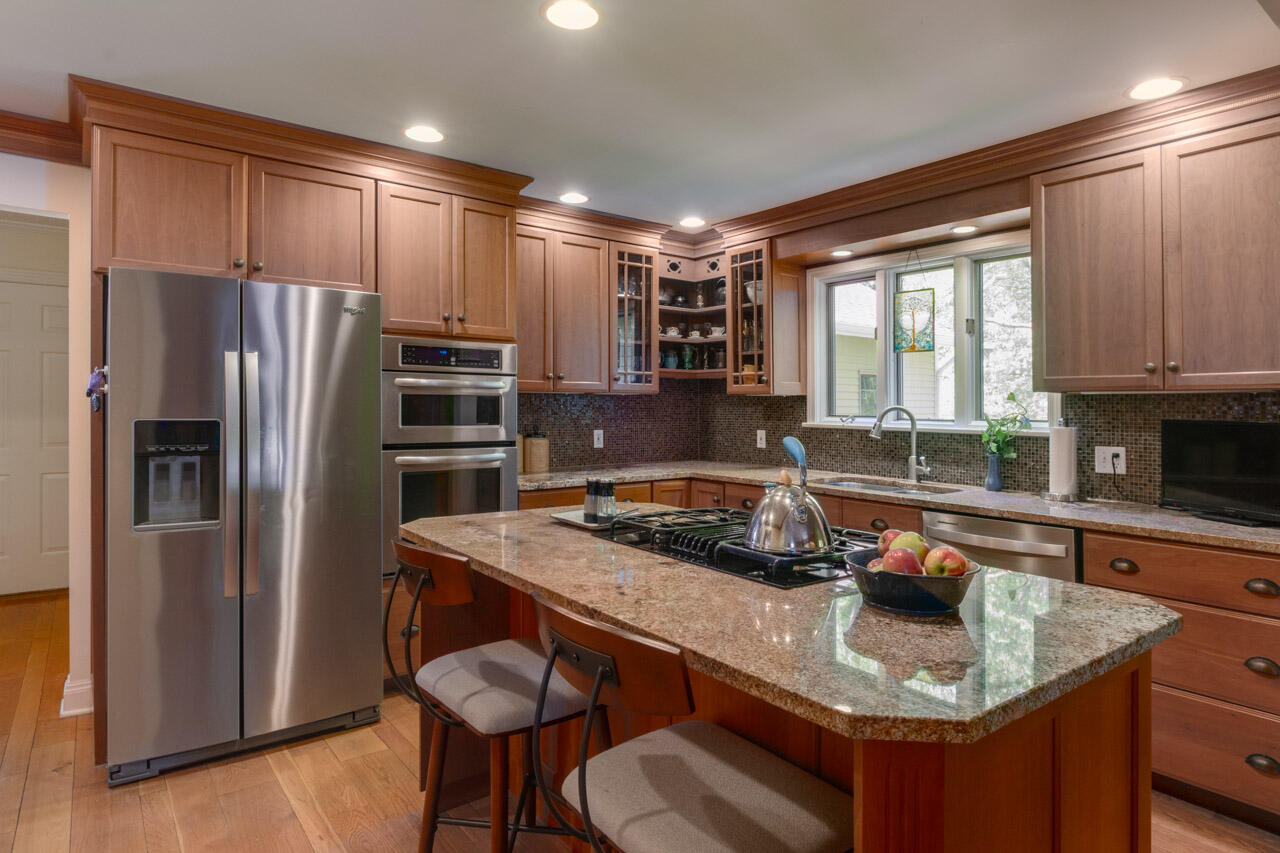 6281 Rose Arbour Avenue Kalamazoo MI 49009